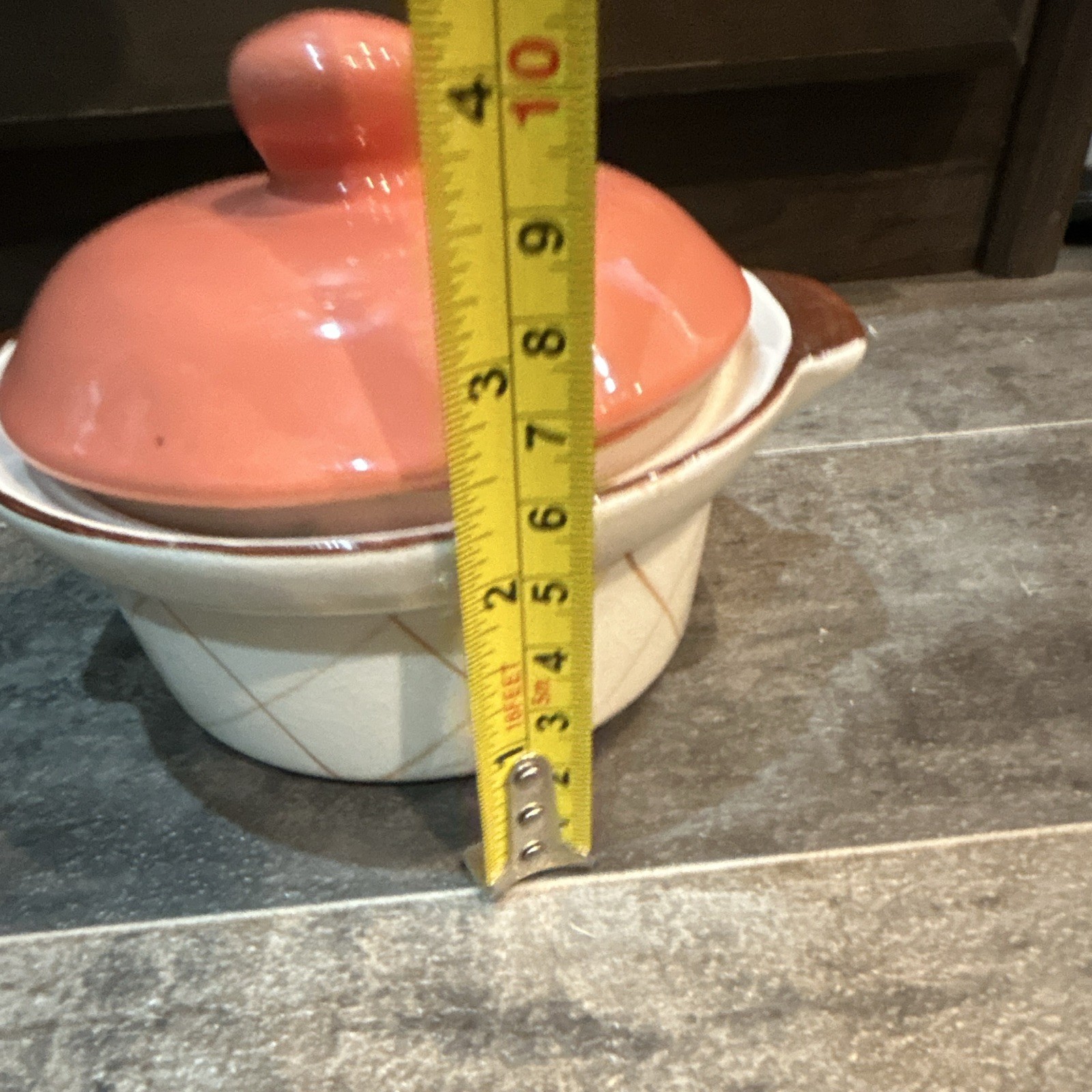 Ceramic Round Casserole Dish w/ Lid & Handles, Diamond, Glossy, Printed