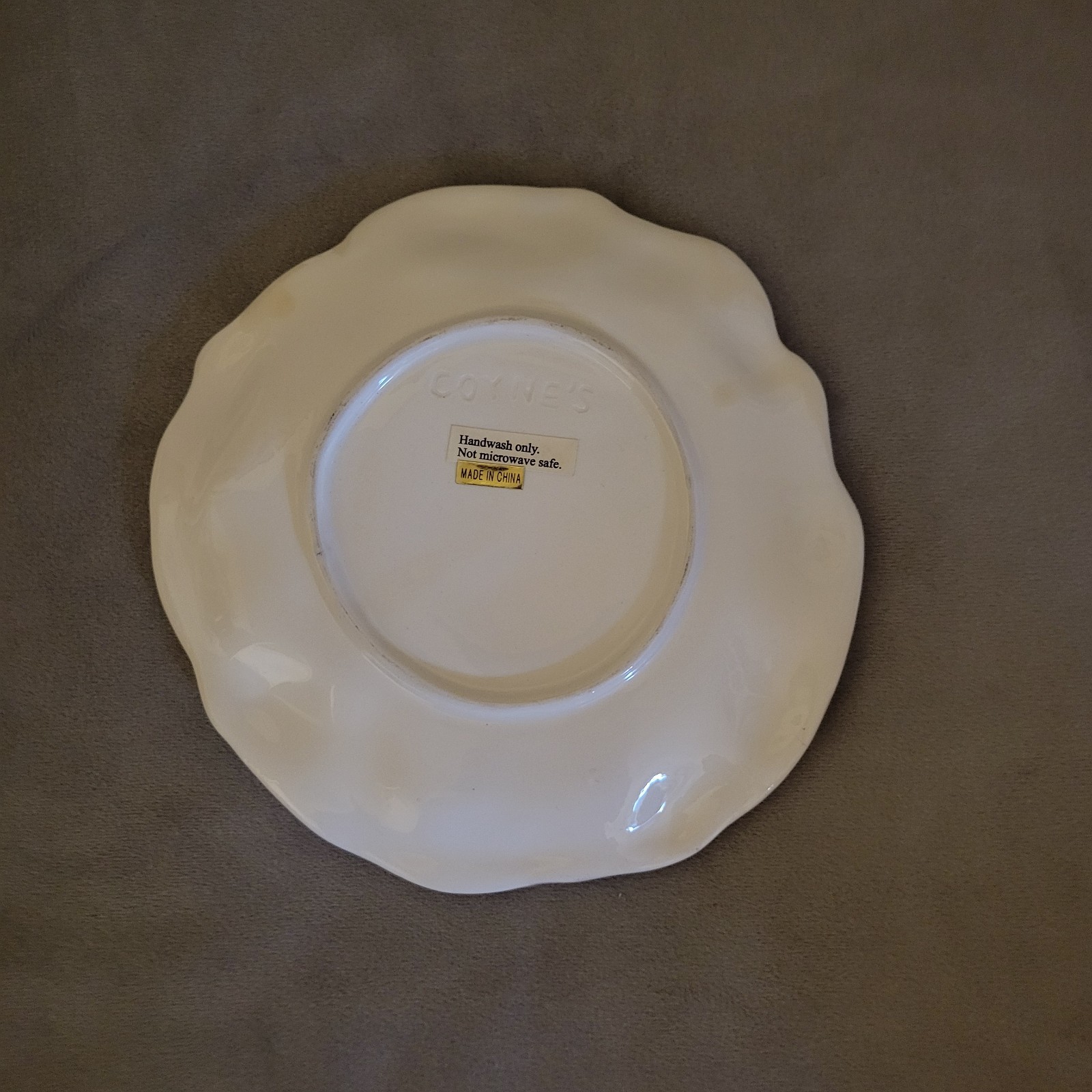 Coyne’s and Company Ceramic Saucer, Bee Floral Theme, Round, 7″
