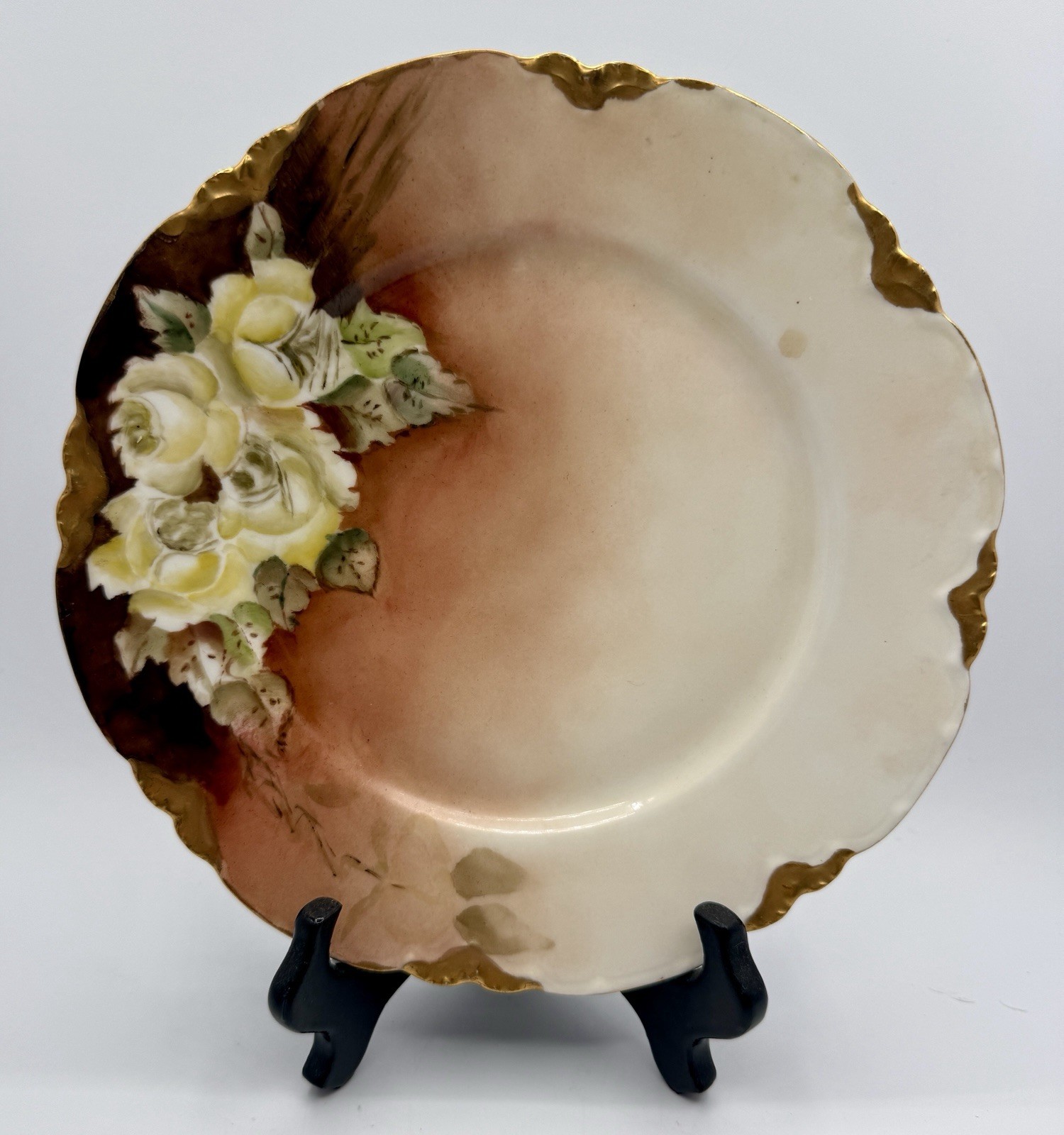 Antique handpainted Haviland Limoges porcelain plate w/yellow roses & gold trim