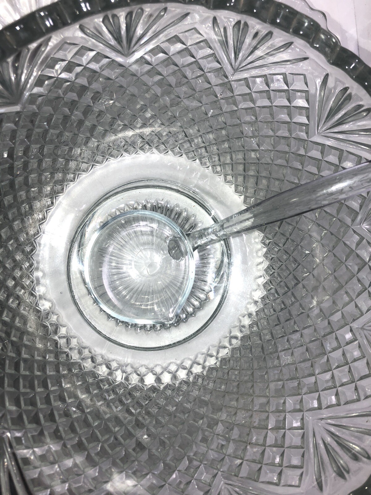 LE Smith Glass Pineapple Diamond Fan Punchbowl With Underplate