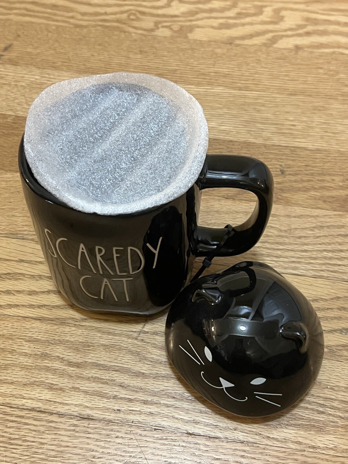 Rae Dunn by Magenta “Scaredy Cat” Black Mug w Cat Topper Brand New Halloween