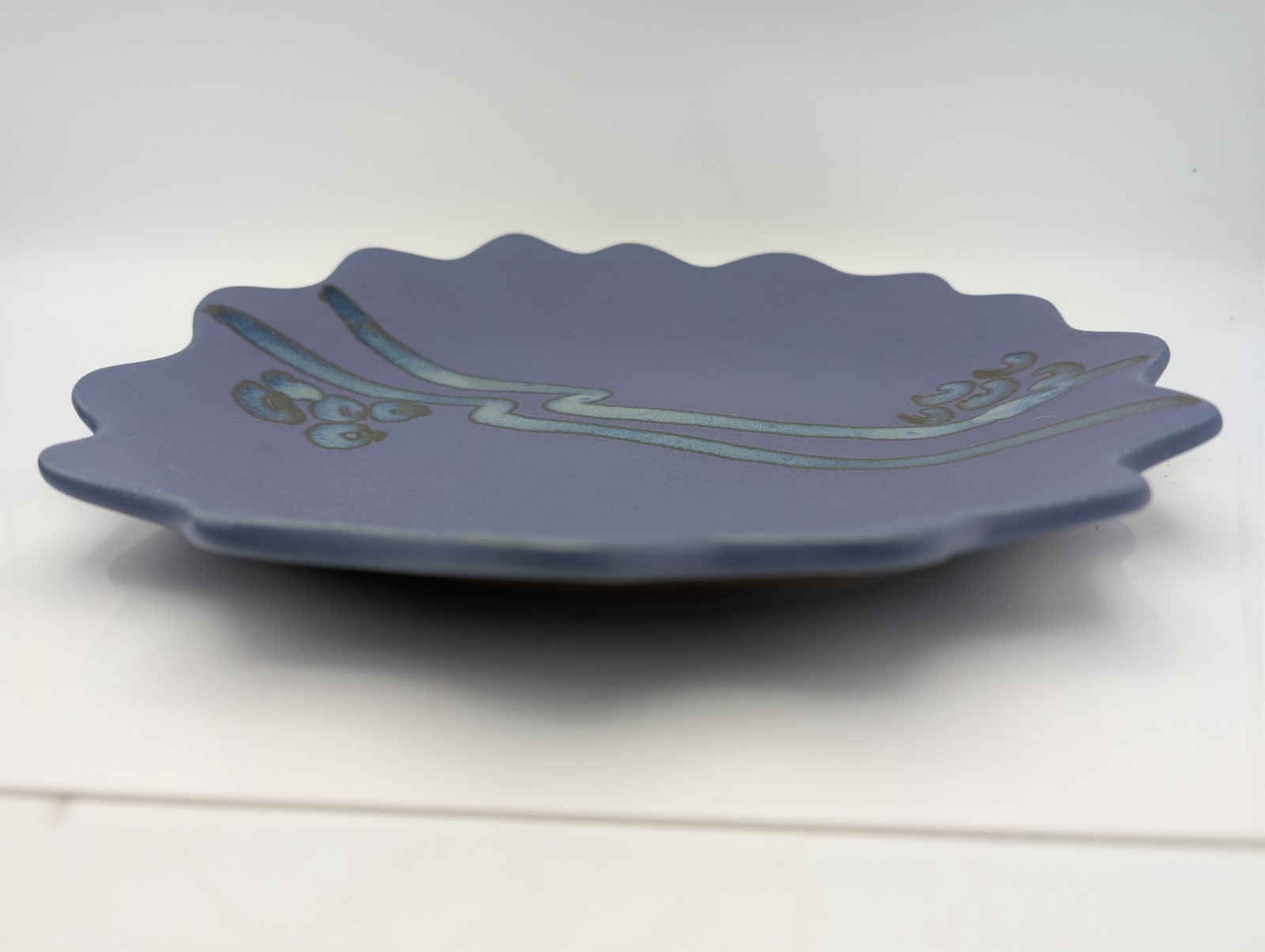Hilborn Pottery Canada Matte Periwinkle Serving / Display Plate 10.5″