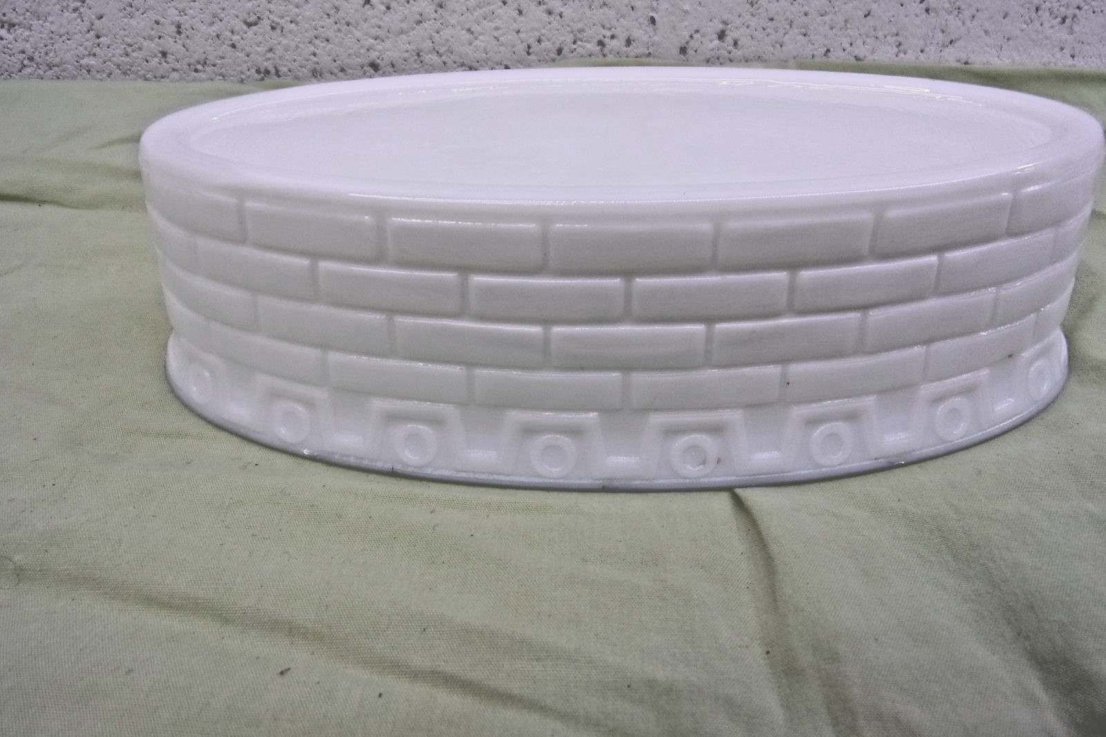 White Milk Glass Covered Candy Dish Admiral George Dewey Circa 1899