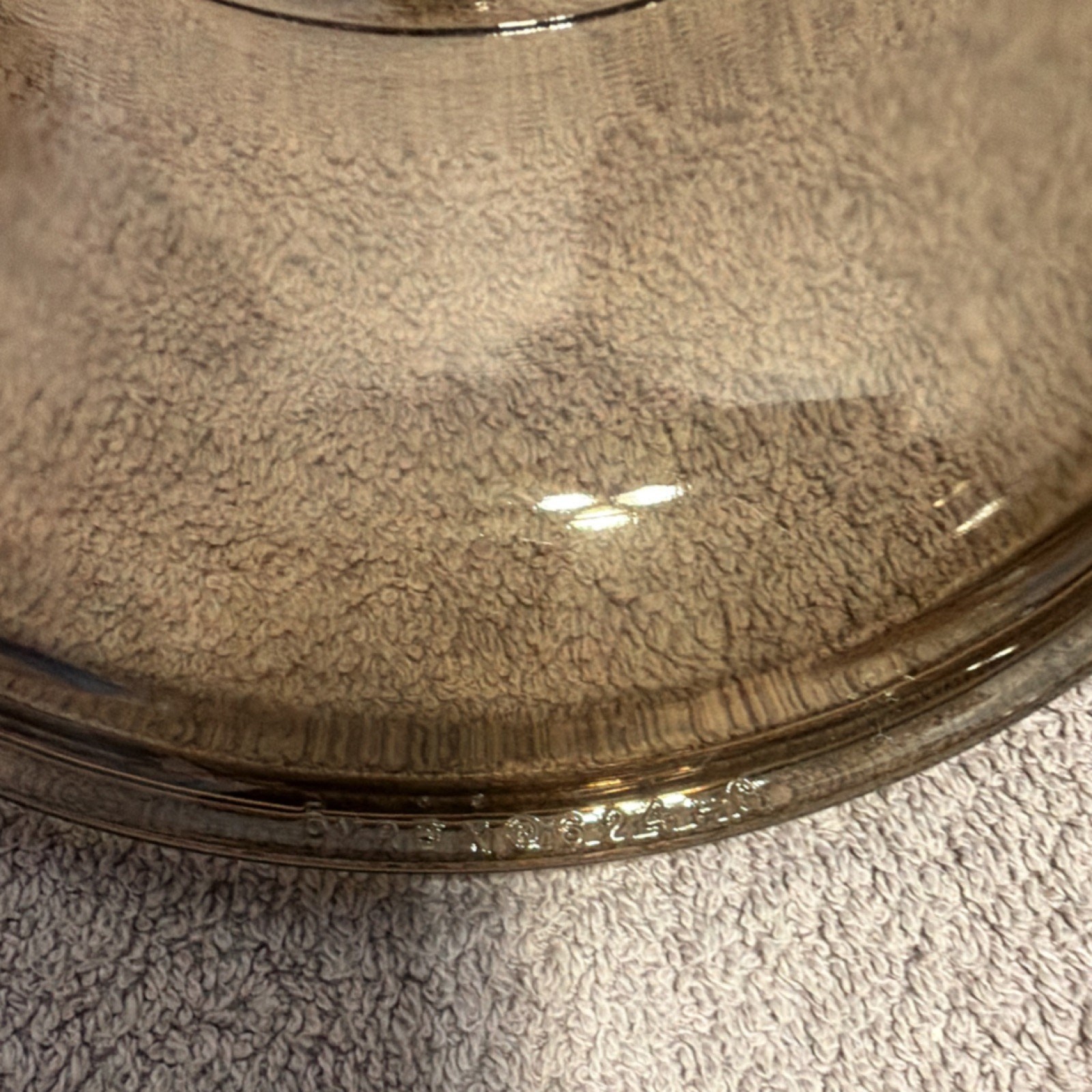 Vintage PYREX Brown Glass Casserole Dish with Lid Handles 2.5qt #24 no chips