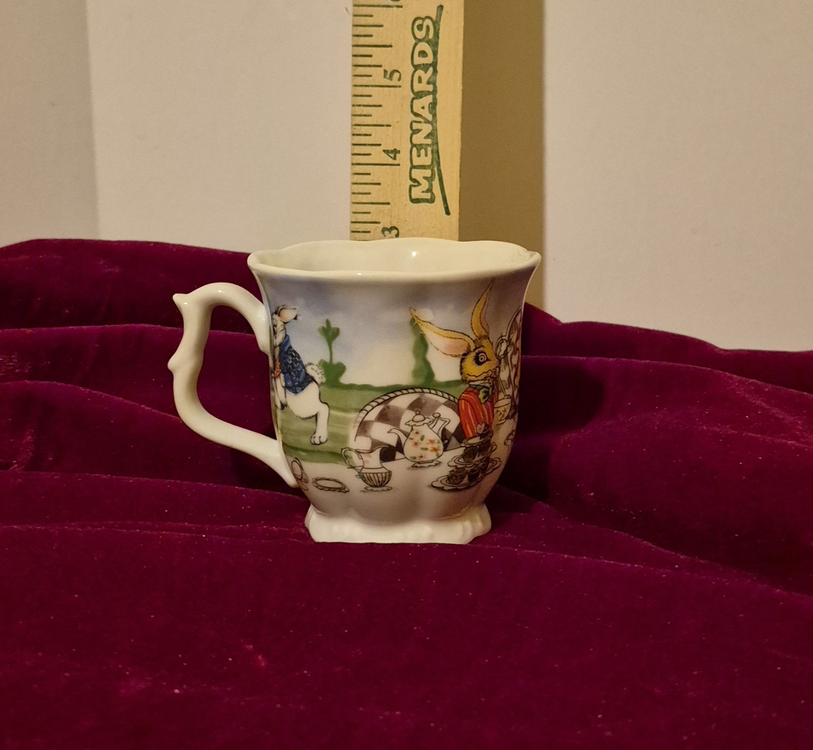 Paul Cardew Alice in Wonderland 150th Anniversary Edition tea cups & Saucers