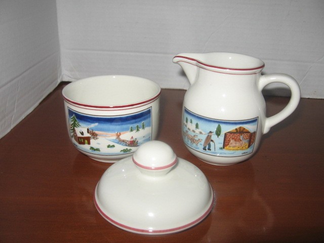 Villeroy & Boch Luxembourg Naif Christmas Porcelain Lidded Sugar and Creamer Set