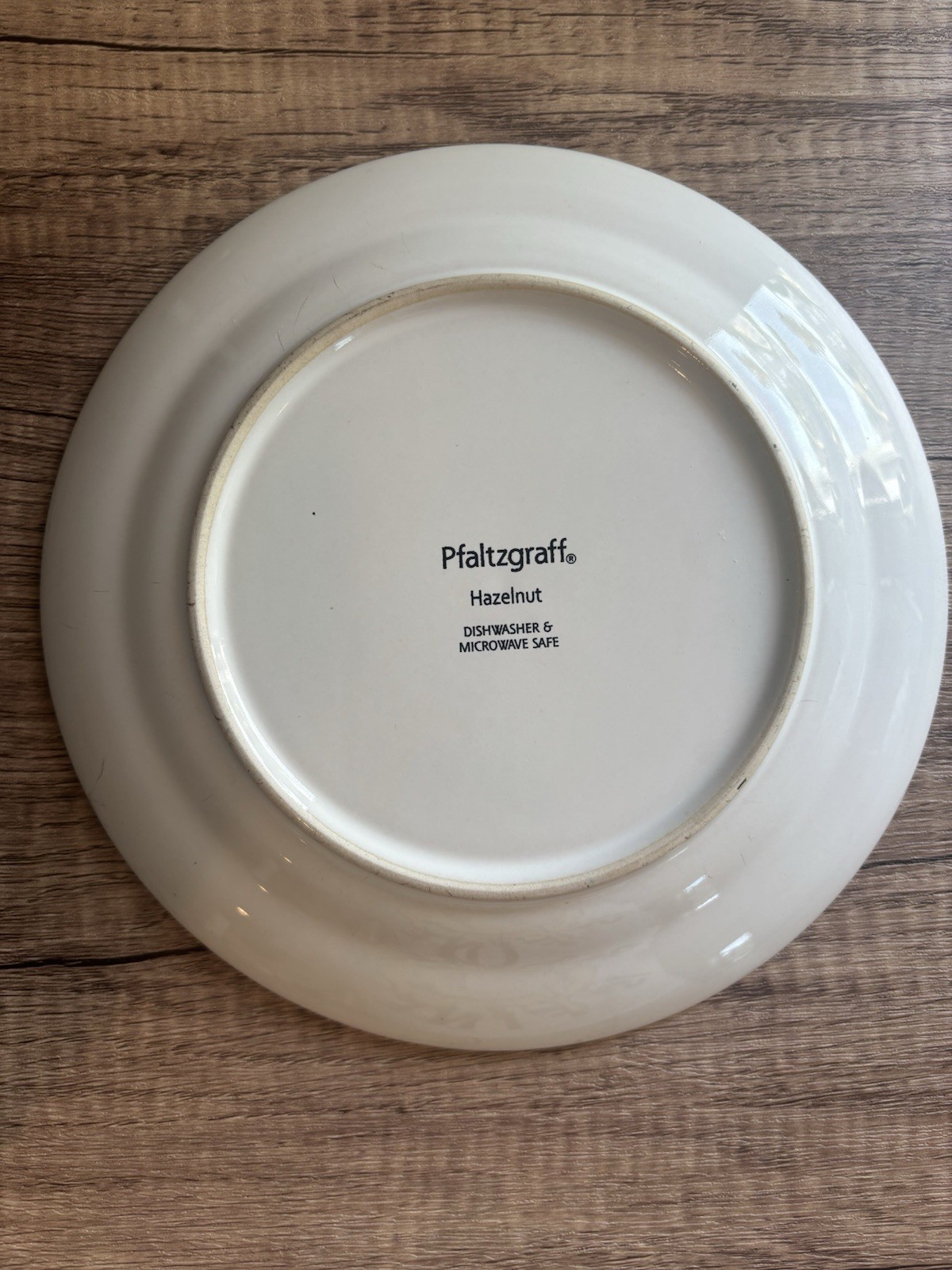 Pfaltzgraff Hazelnut Leaf Stoneware Dinner Plate, 9in, Round, MW/DS Set of 4