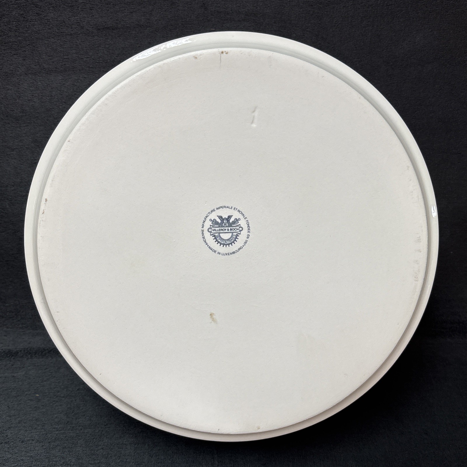 Villeroy and Boch ATLANTIC Round Vegetable Bowl 8 1/8 Inches