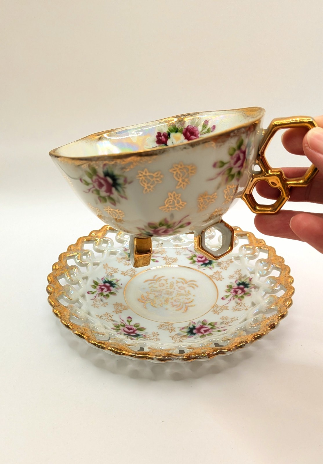 Can Crest 2647 Fine China Japan Hand Painted Footed Gilded Set Cup & Saucer Vid