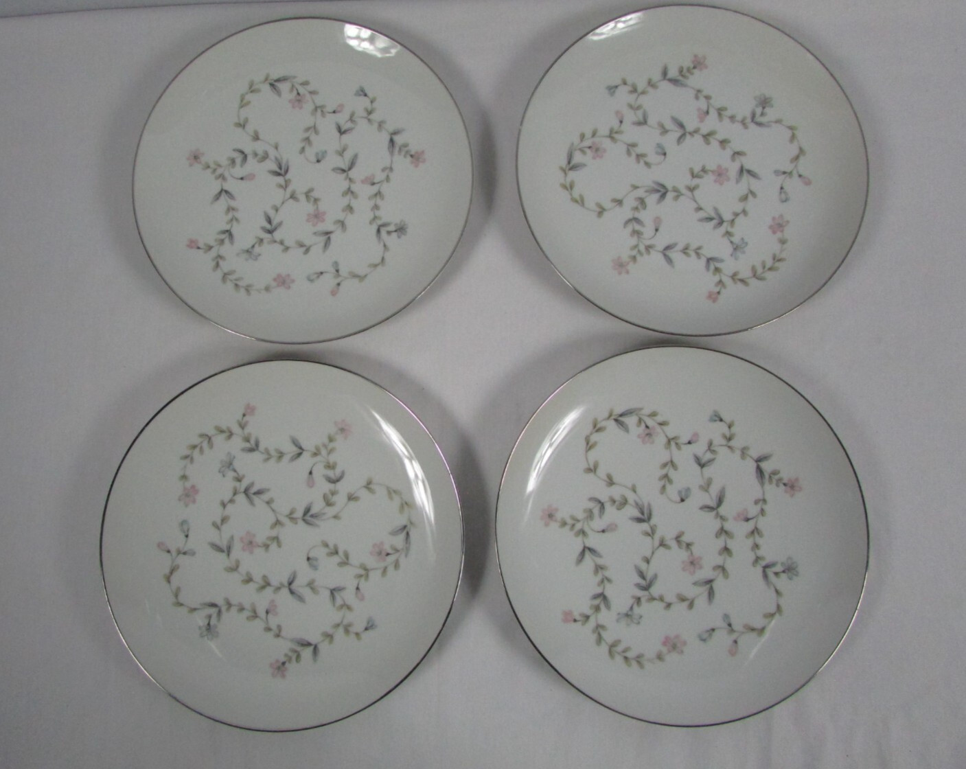 Linda by Harmony House China 10 1/4″ Dinner Plates Japan Set of 4