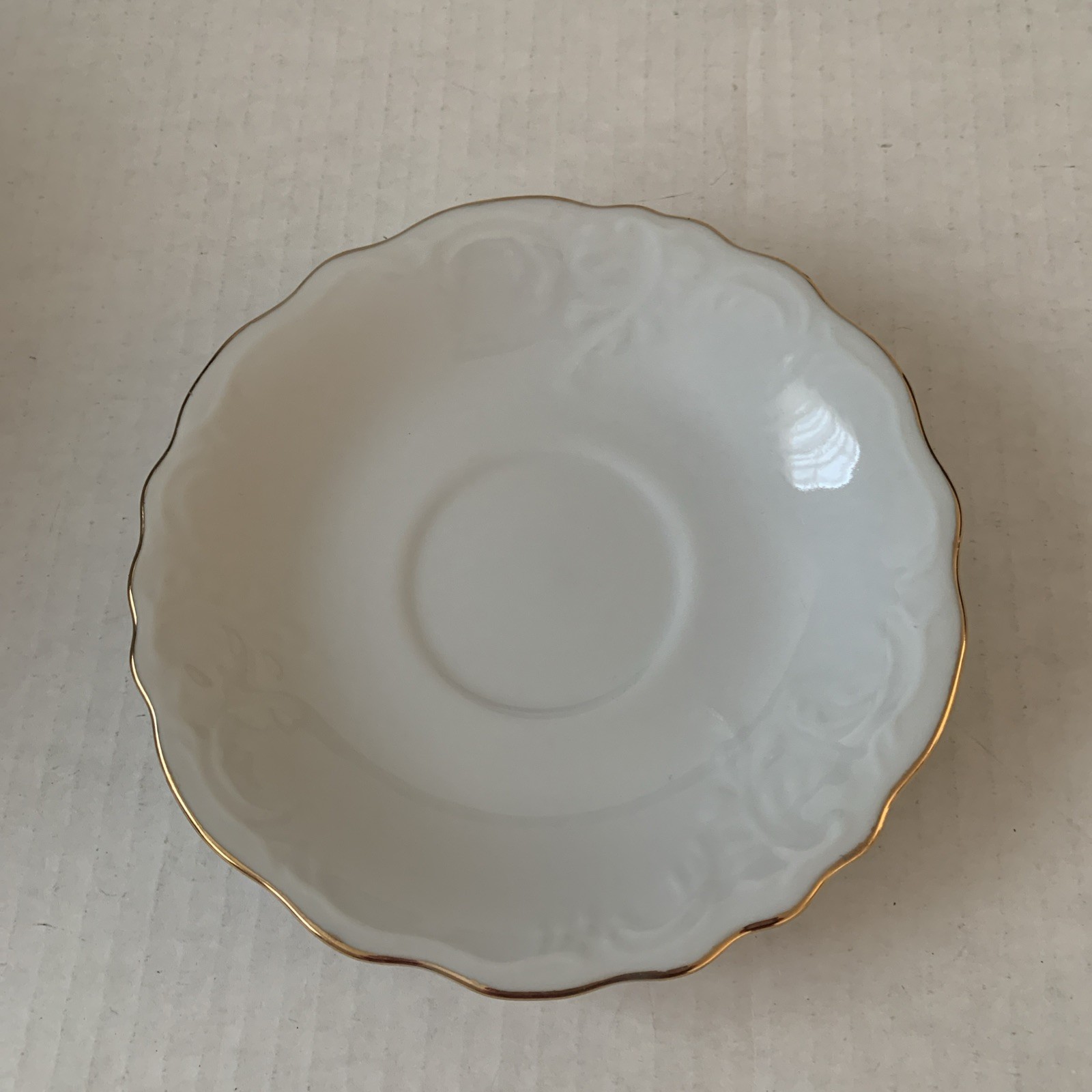 Set of 15 white Tienshan Fine China Elegance Gold Trimmed Embossed Plates EUC