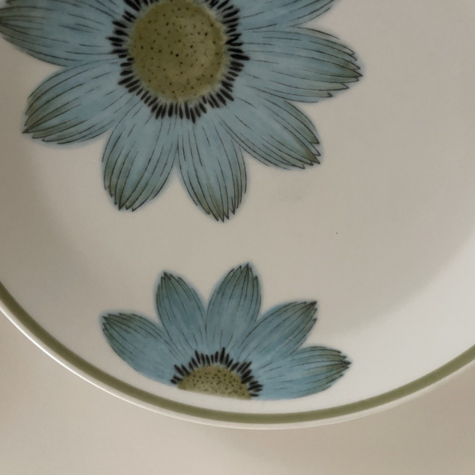 Up Sa Daisy Noritake Progression Japan Bread Butter Plates 6 3/8″ Set of Two