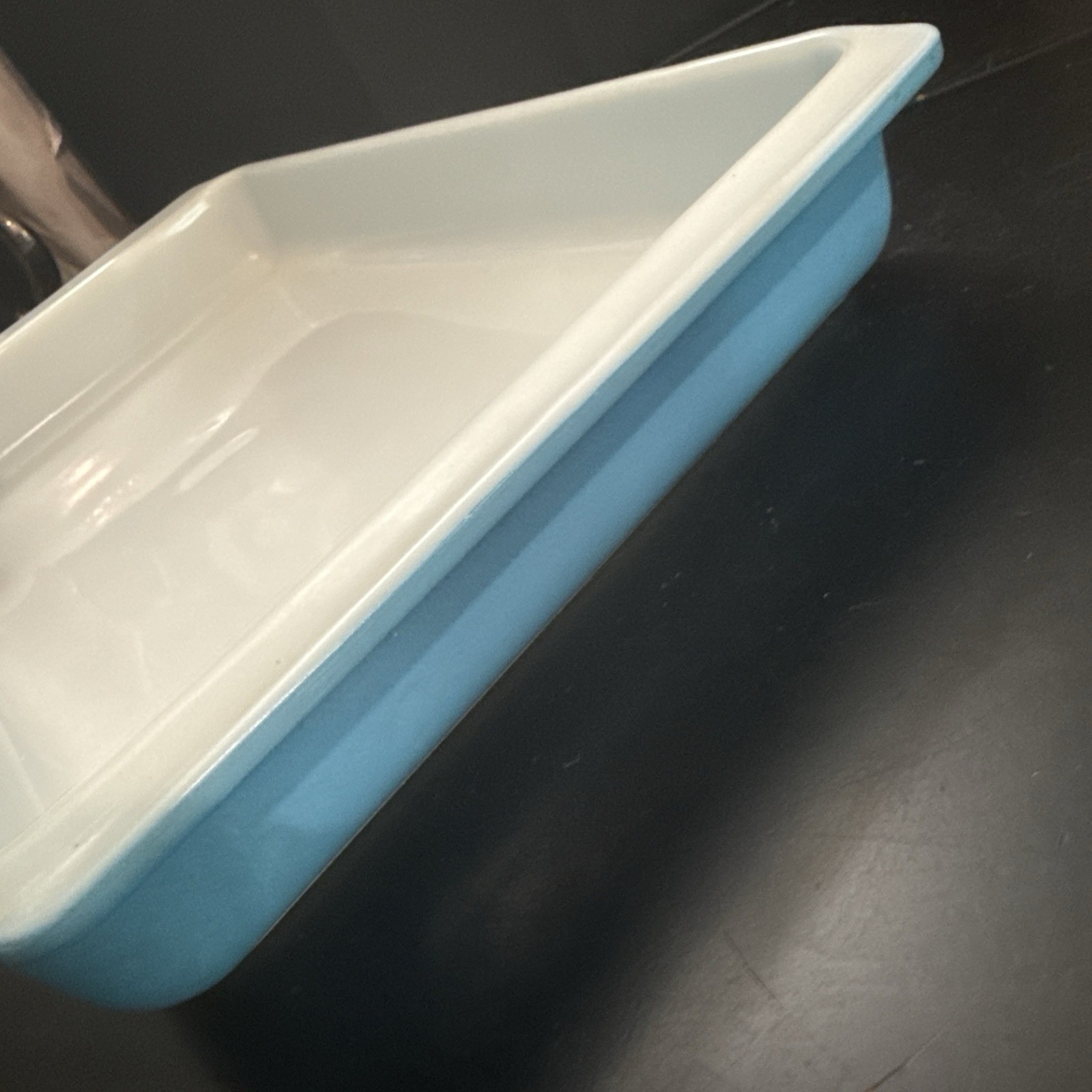 Vintage PYREX Blue Snowflake Garland 933 Lasagna Baking Dish 13.5 x8 3/4 x 1 3/4