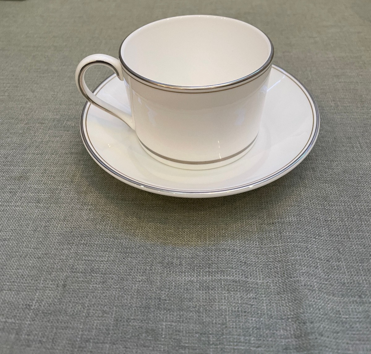 Dinner set for 12 *WEDGWOOD VERA WANG FIDELITY* 5-piece settings + creamer&sugar
