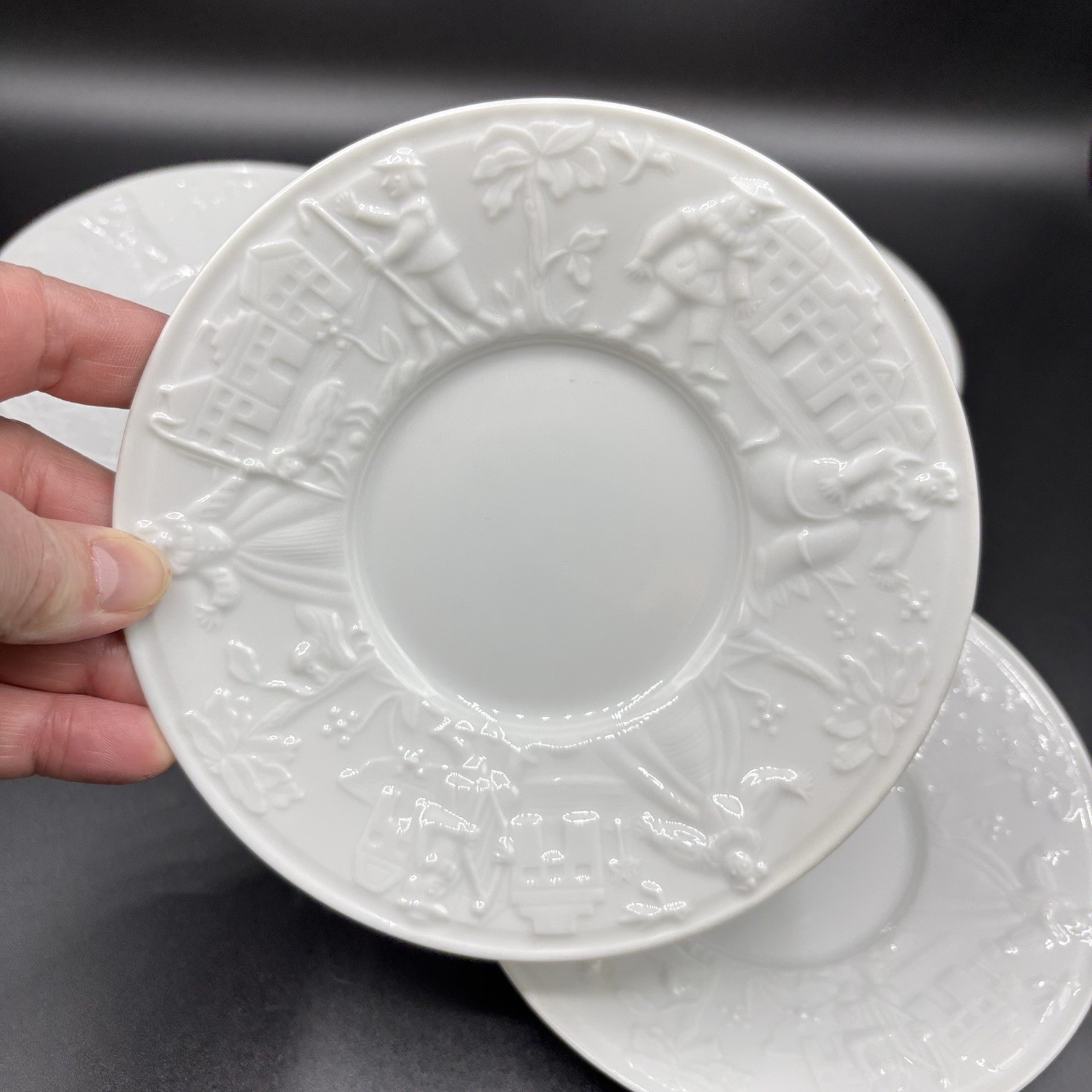 Vtg Pfaltzgraff Procession White Saucers For Flat Cups 6.25” Embossed Set Of 4