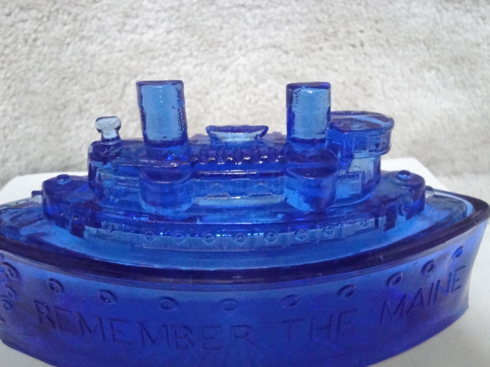 Vintage McKee Remember The Maine Cobalt Blue Battleship Lidded Candy Dish !