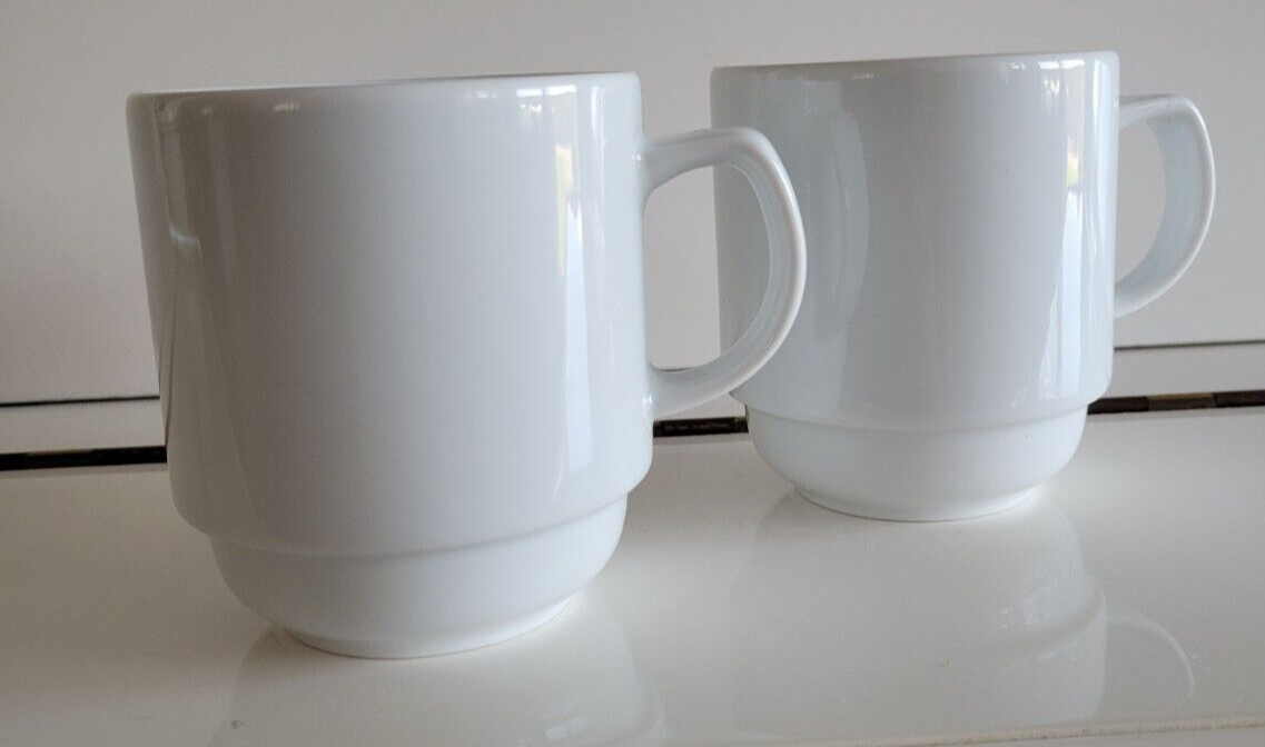 2 BAUSCHER GERMANY WHITE PORCELAIN COFFEE CUPS 3.5 INCHES DIAMETER 3 INCHES 6 OZ