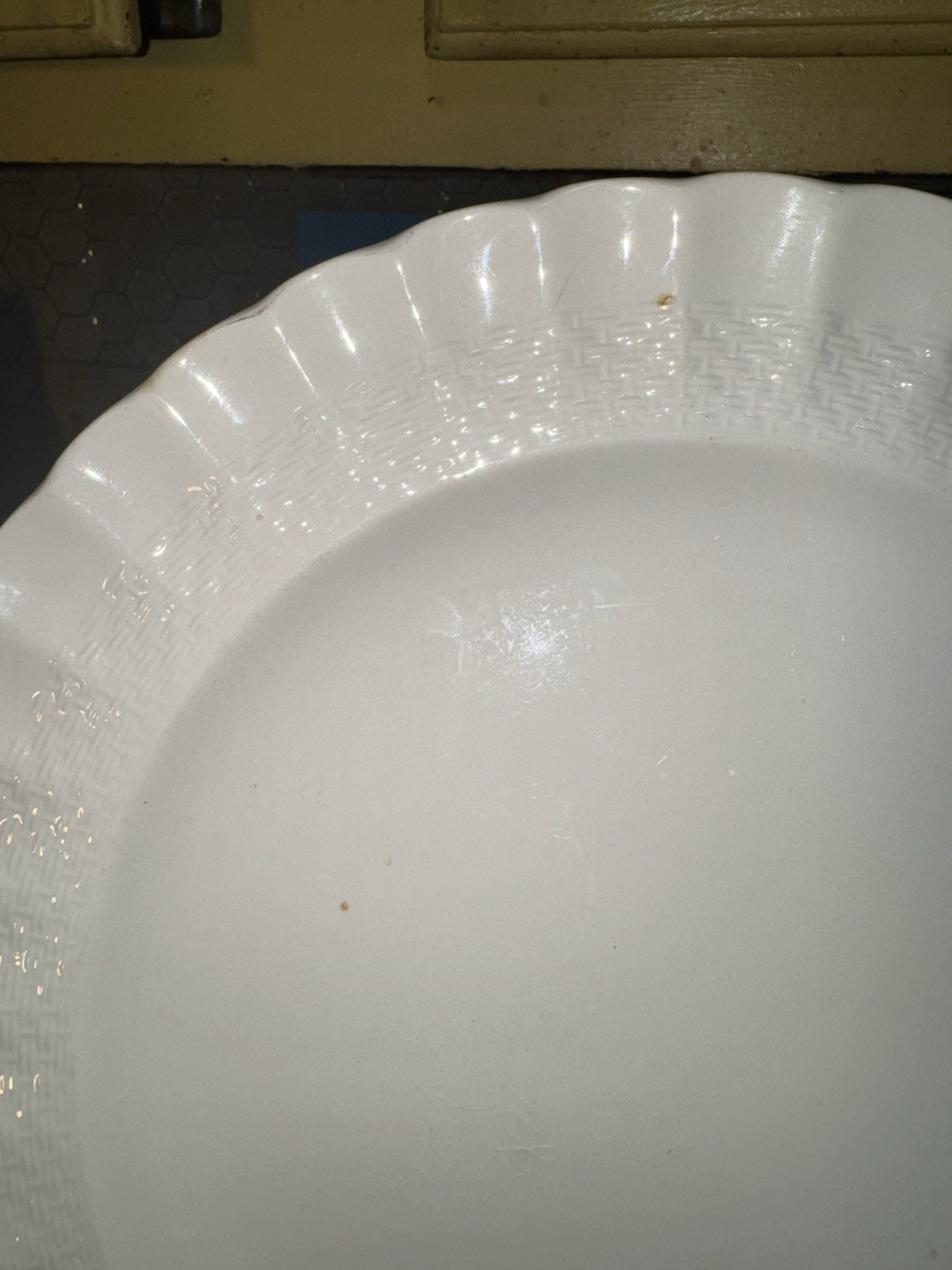 Lot 6 Spode 10.25” Dinner Plate Chelsea Wicker Scalloped England READ Cottage