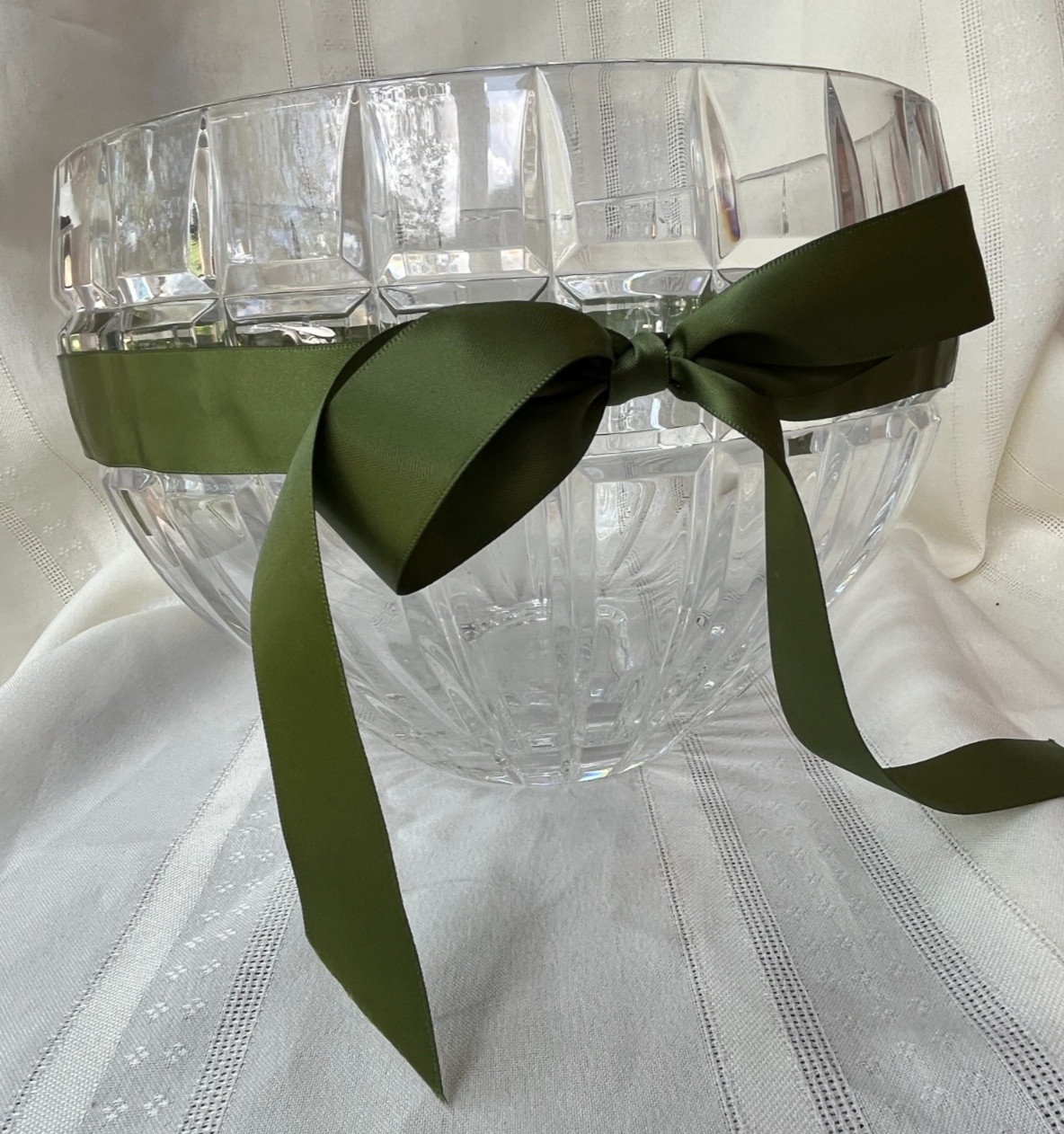 MARQUIS by WATERFORD QUADRATA CRYSTAL 7″ BOWL ~ GREEN RIBBON ATTACHED ~ SIGNED
