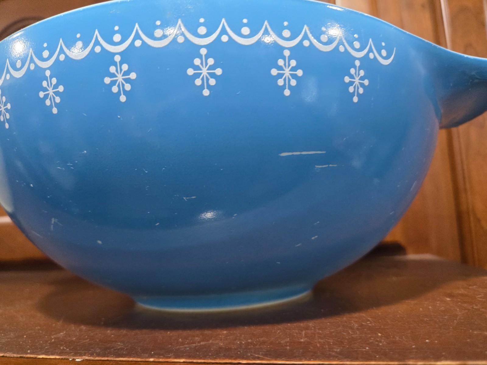 Pyrex 443 (2.5 Qt) & 444 (4 Qt) Snowflake Blue Garland Mixing Bowls – Read