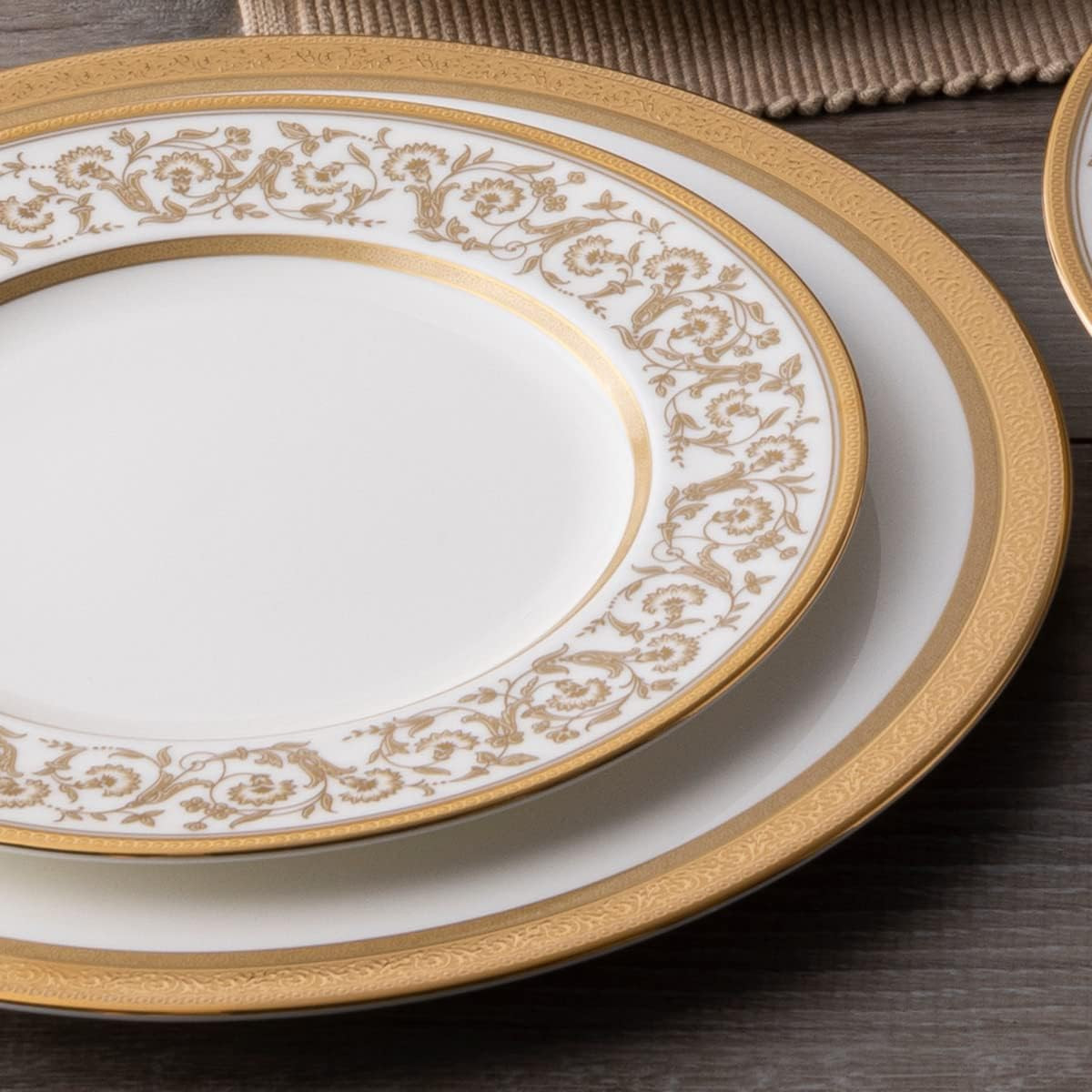 Summit Gold 5-Piece Place Setting for One – Elegant Dining Experience