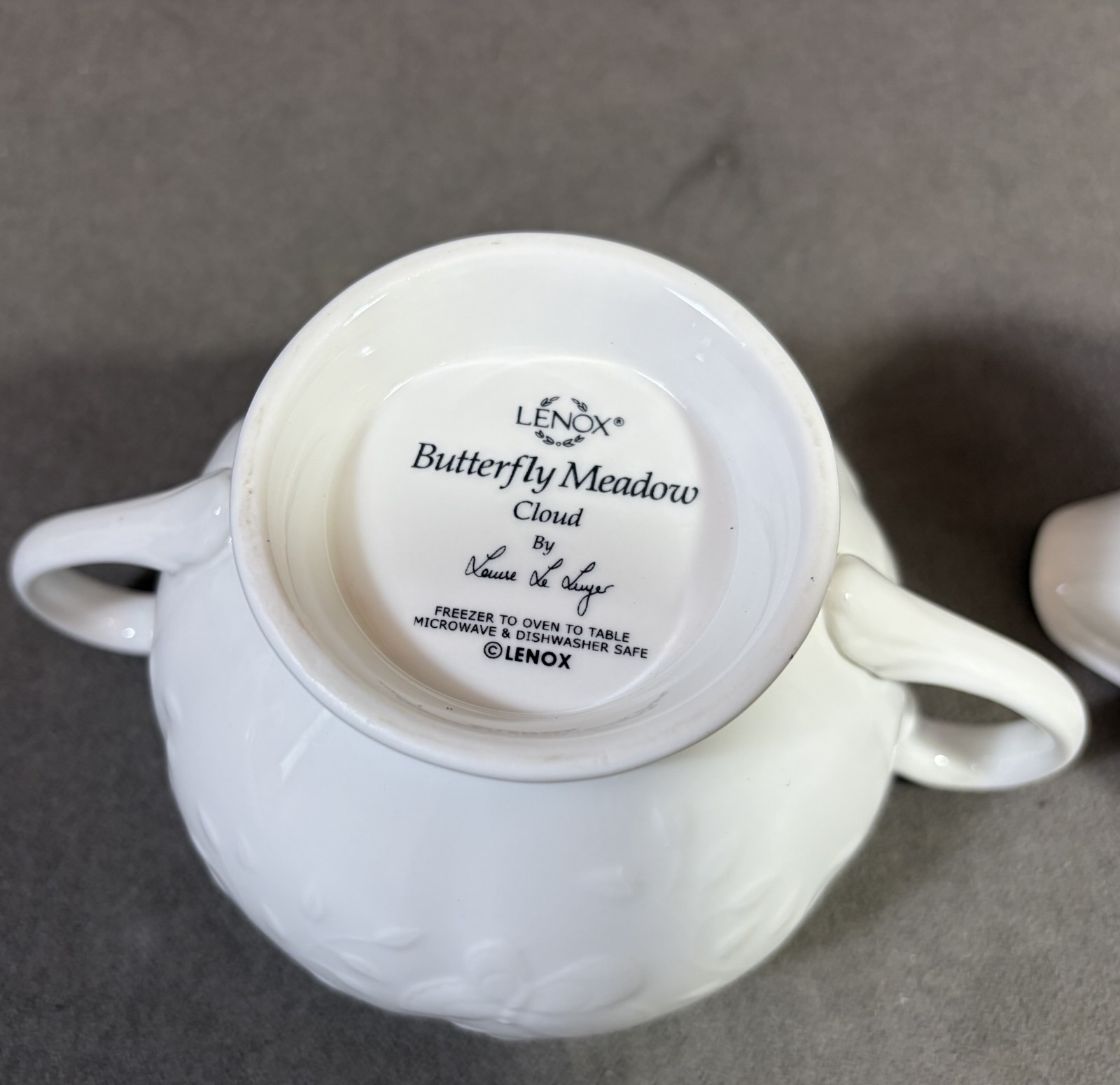 LENOX BUTTERFLY MEADOW CLOUD CREAMER AND SUGAR BOWL WITH LID