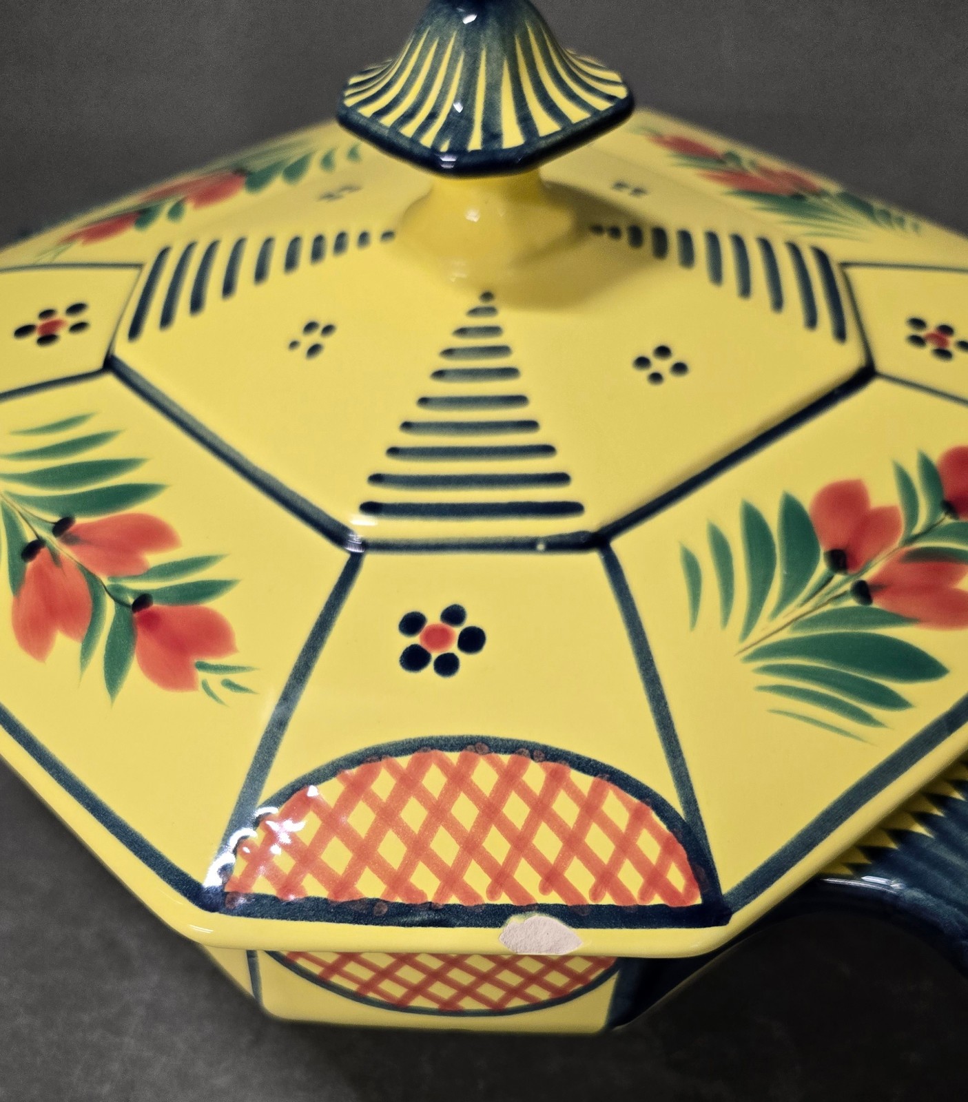 Henriot Quimper Breton Covered Octagon Casserole Dish Yellow France Large