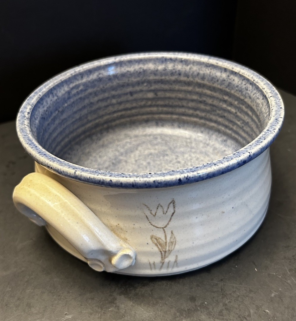 Vtg Signed Studio Pottery Dish W/Handles Blue & Tan Gray 6.25” X 3” Tulip Design