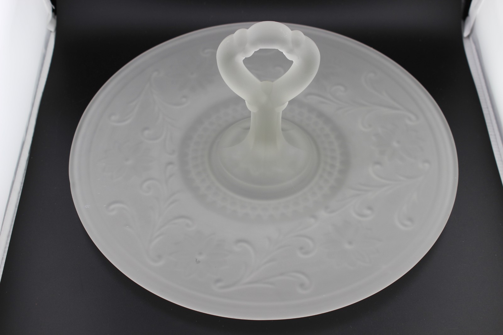 Tiara Indiana Glass Satin Frosted Sandwich 12″ Handle Party Server Platter AS IS