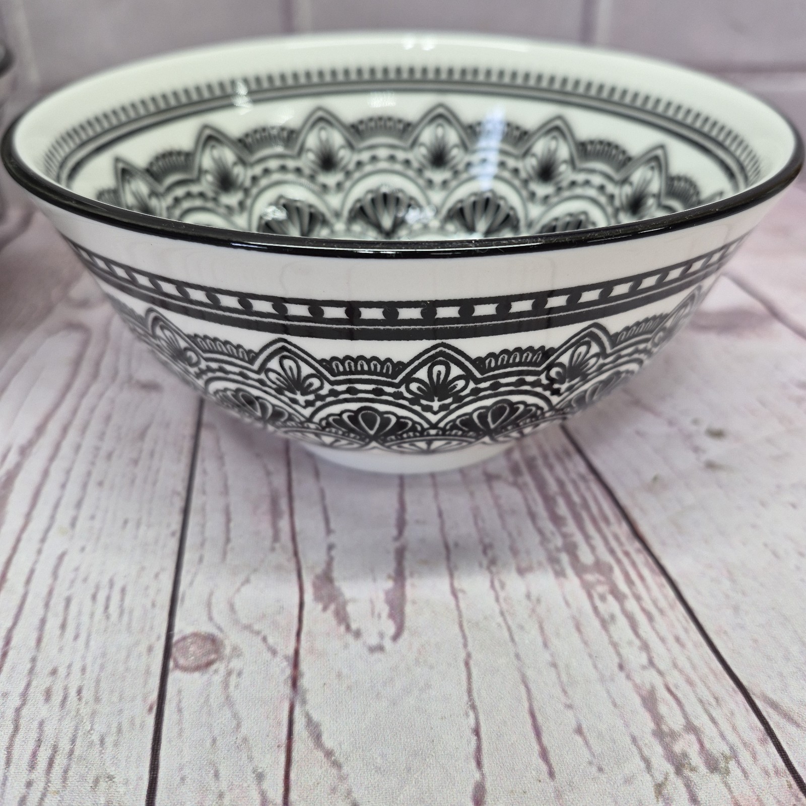 Royal Norfolk Set of 4 Cereal Salad Bowls Black and White 6” Mediterranean~New!