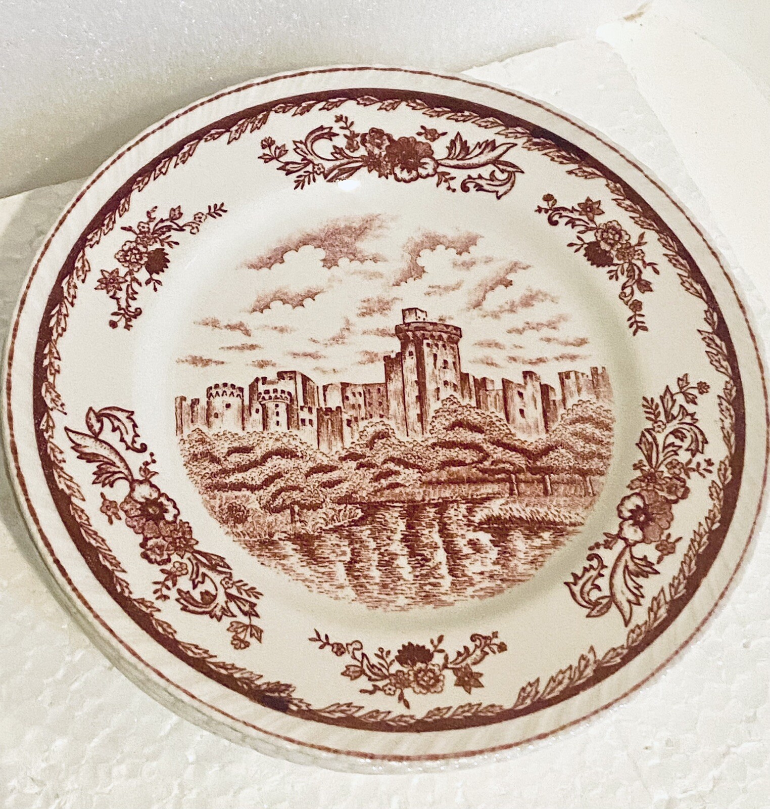Harmony House RED Balmoral Ceramic Dessert Plates 6” Set Of 4