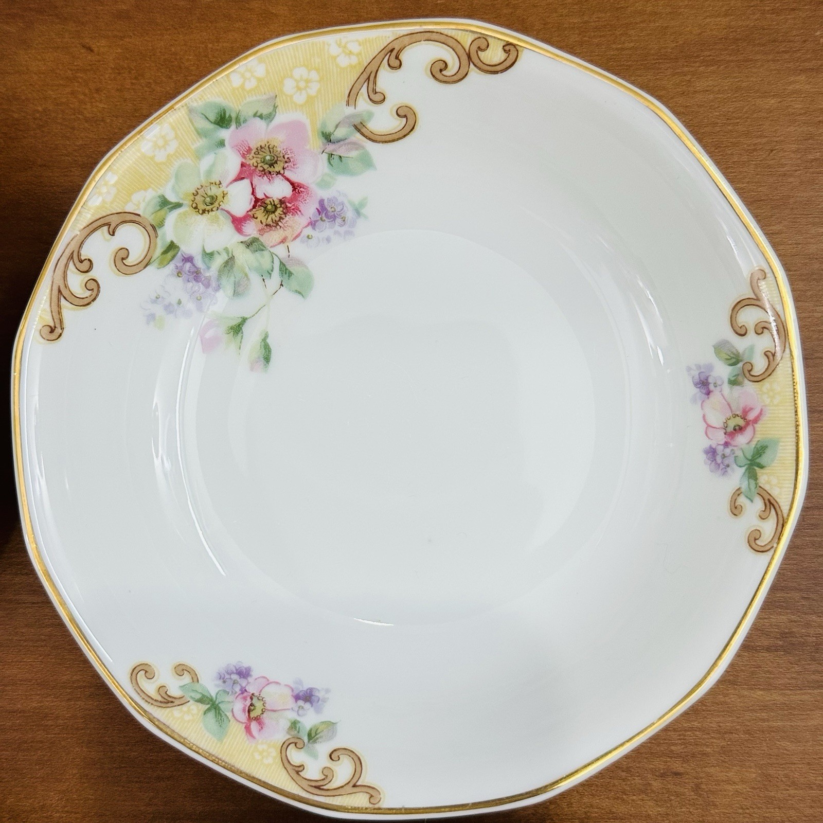 4 Vtg Mismatched China Dessert Bowls Bowl Set Mixed Rose Gold Pink Floral
