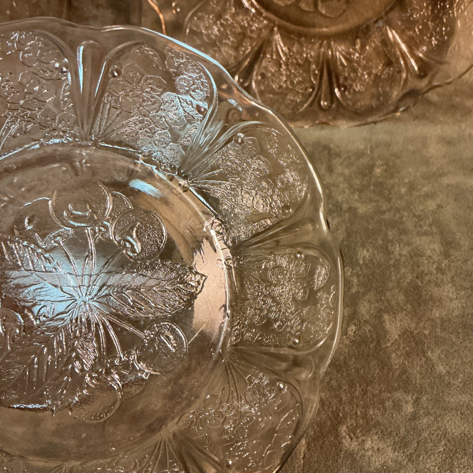 1930s Jeanette glass cherry blossom pattern small plate a lot of four pieces