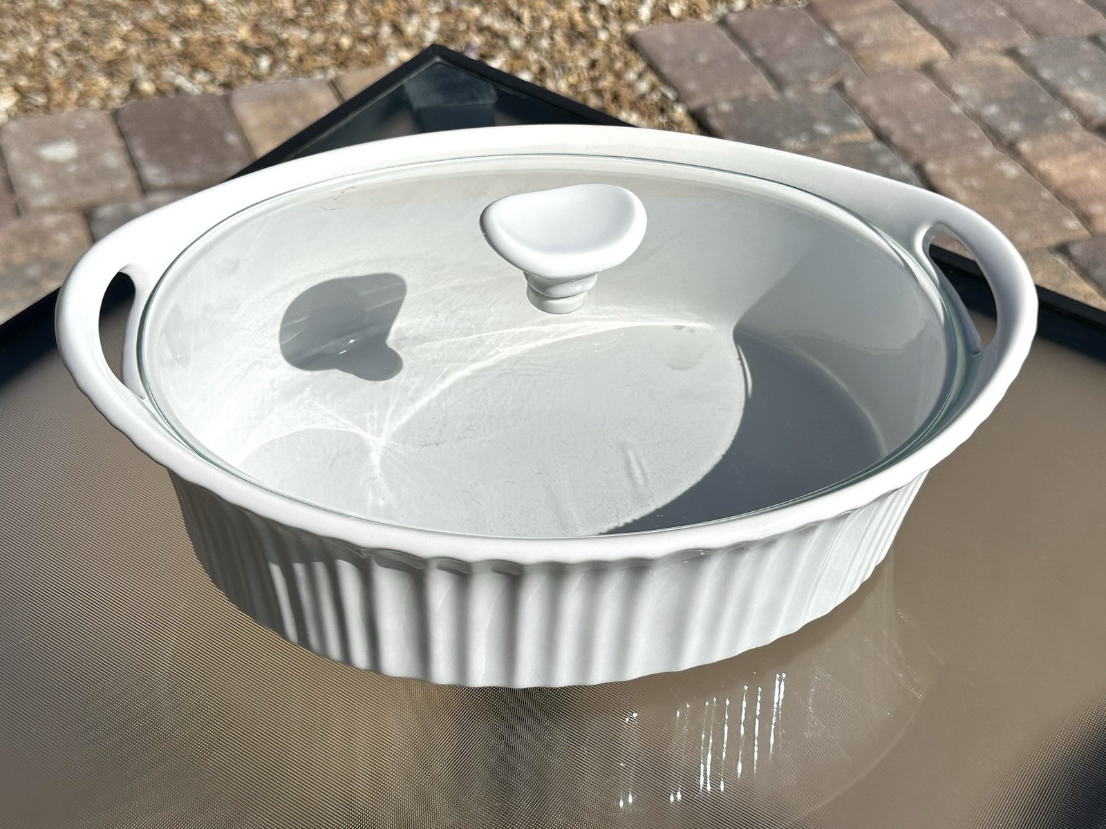 VTG Corning Ware French White 2.5 Qt/2.3 L Casserole Dish Handles With Lid