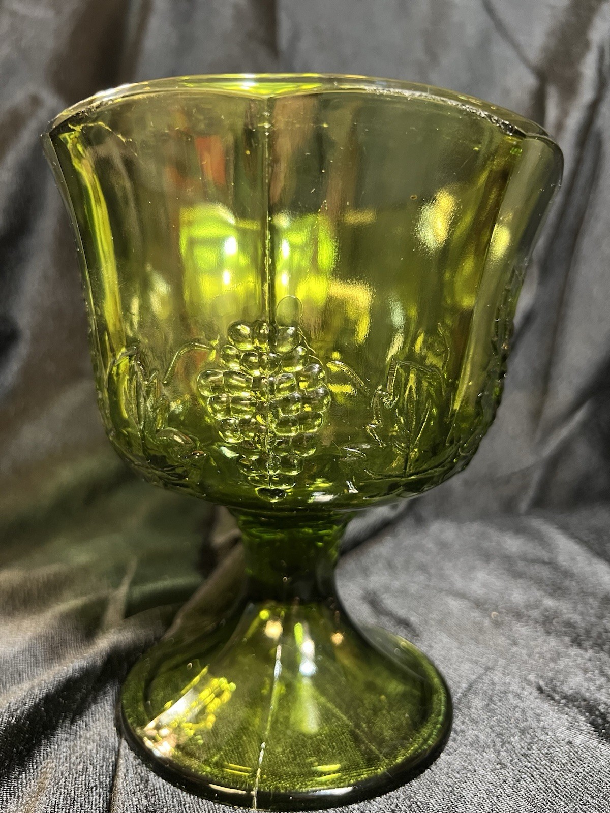 Vintage Indiana Glass Colony Harvest Pedestal Bowl Grape Avocado Green (2222)