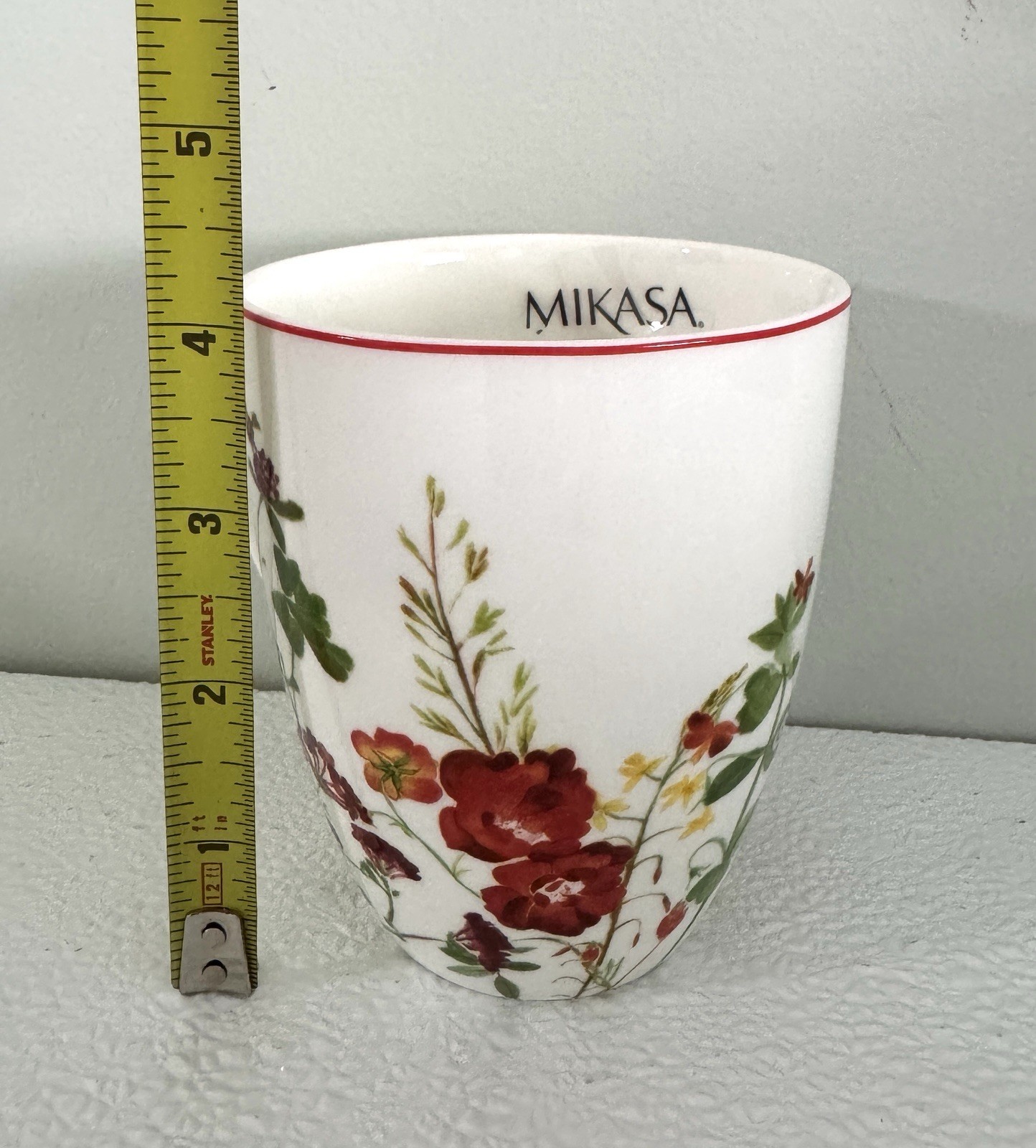 New Mikasa Wildflower Garden Red Set of 4 Cups Mugs Bone China 12 oz 4″ New
