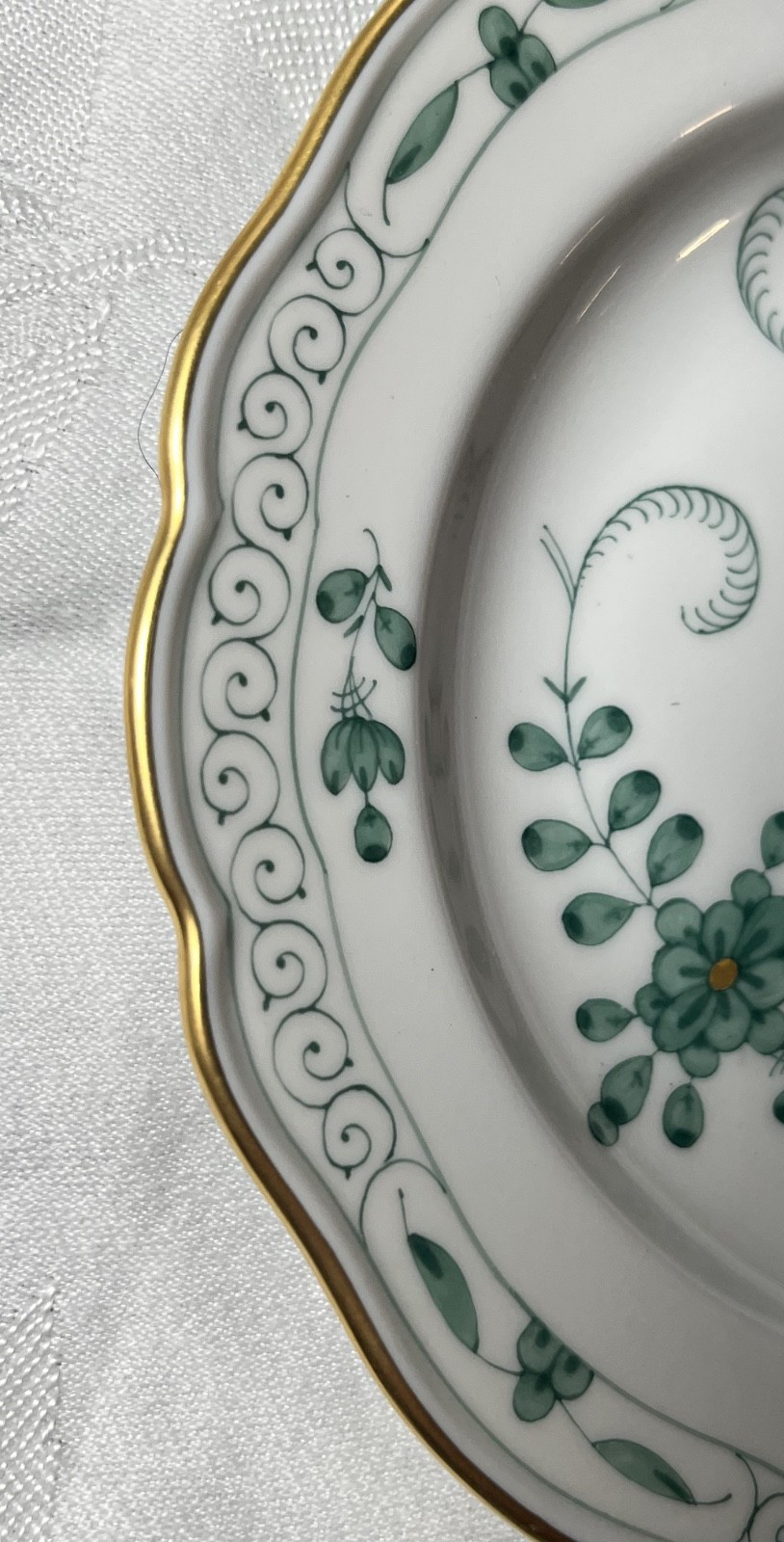 Vintage Handcrafted Meissen Oriental Painted Salad Plate 5 1/2 Inches gold trim