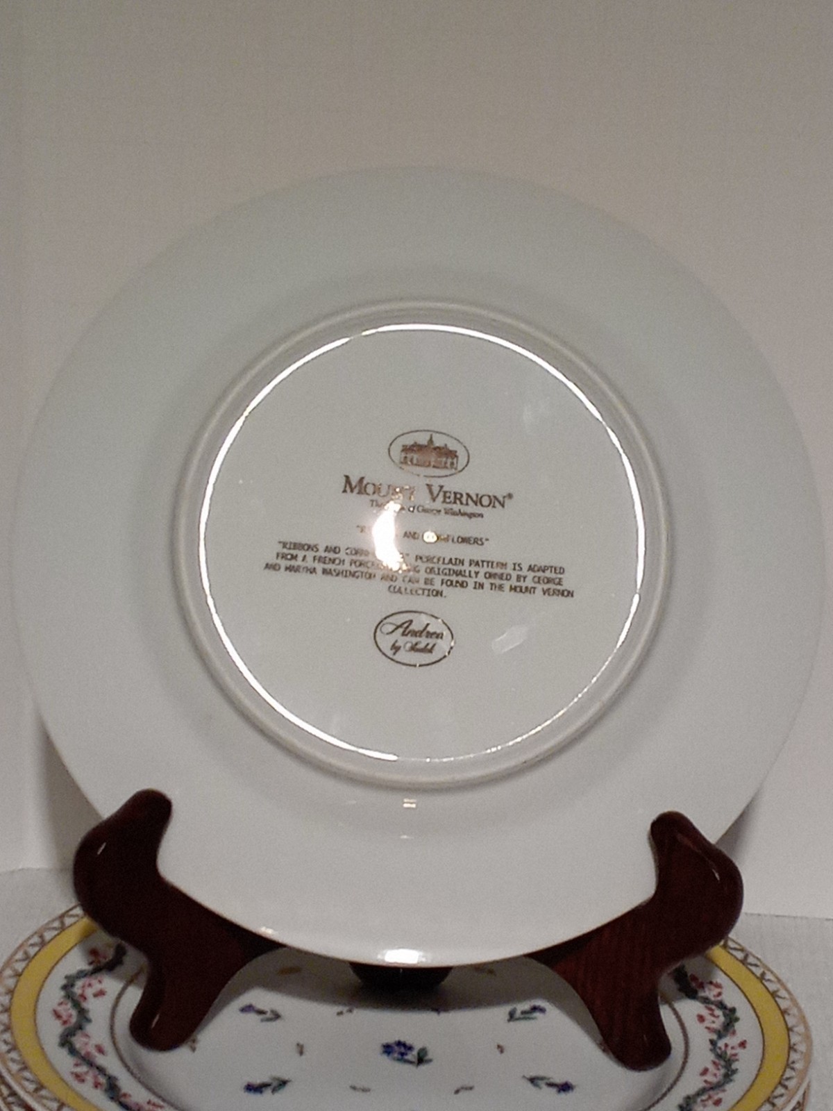 Mount Vernon Ribbons and Cornflowers Andrea by Sadek 8 1/8 in Luncheon Plates