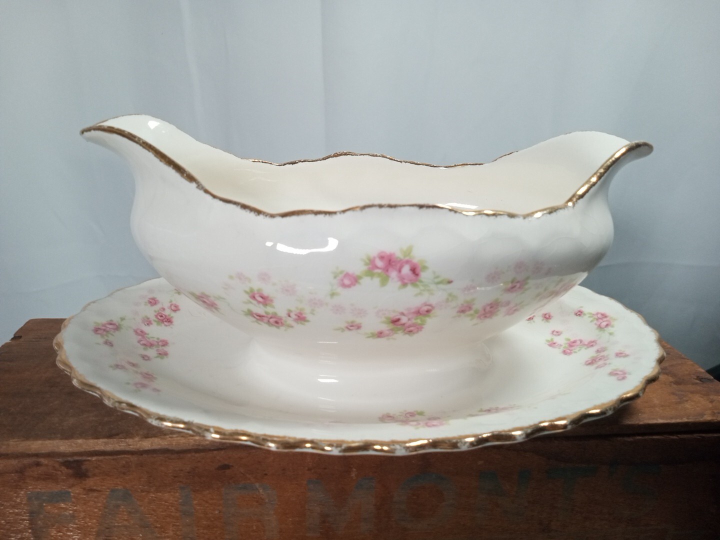 Pope Gosser Florence Pink Rose Garland gravy bowl boat on oval plate