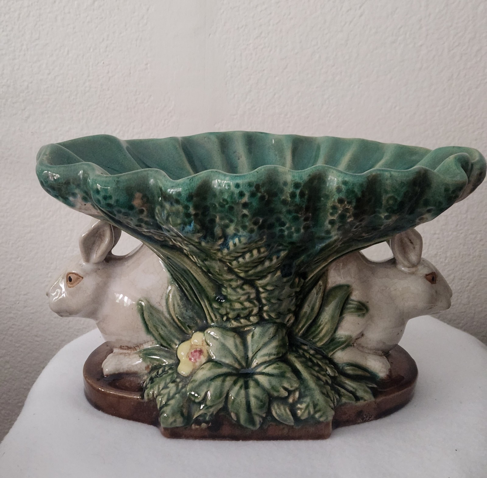 Vtg Majolica Double Rabbit Pedestal Compote Fruit Bowl Centerpiece Easter VGC