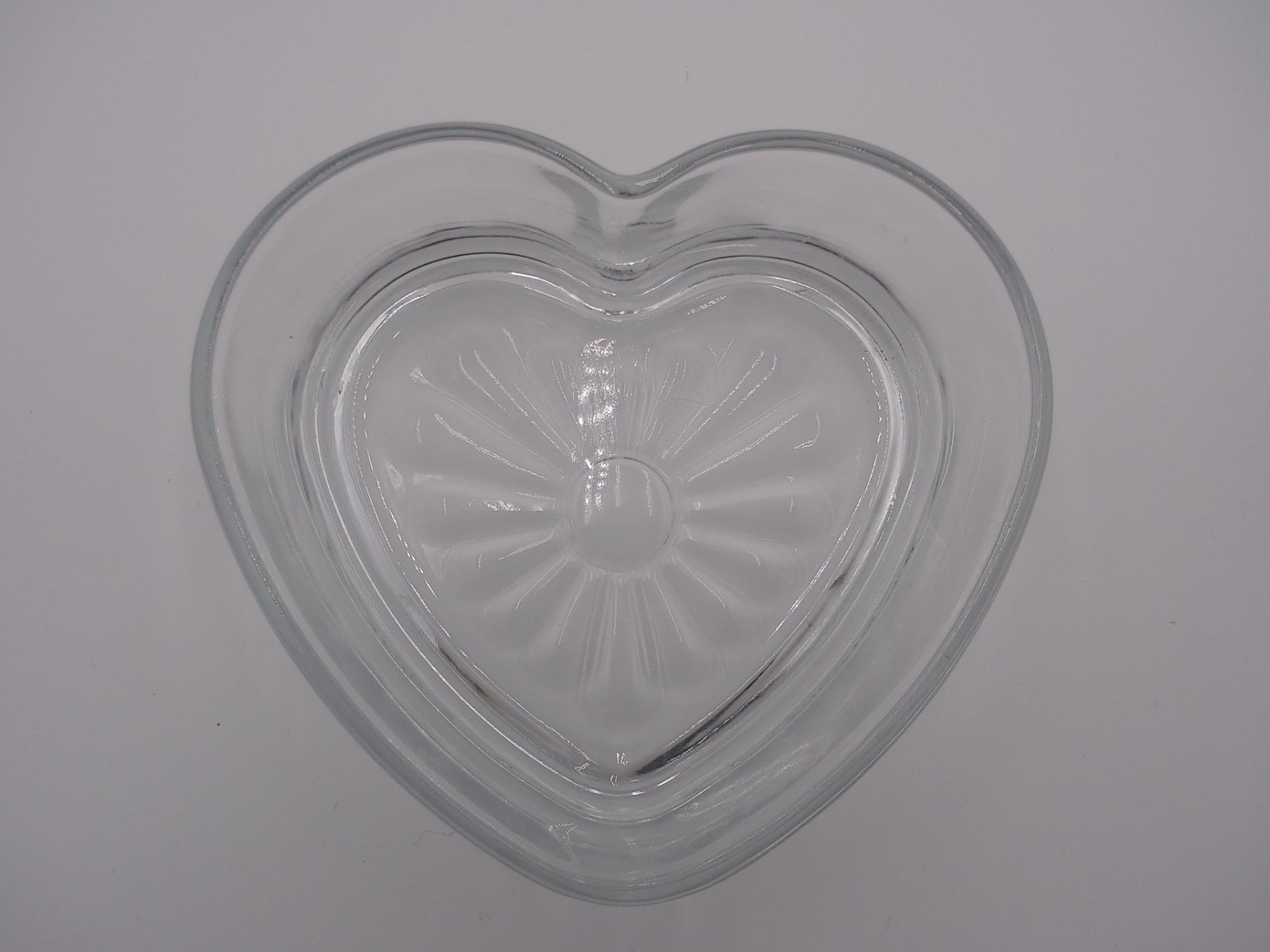 Valentine Libbey Heart Shaped Clear Glass Candy Bowl / Trinket Dish 6″