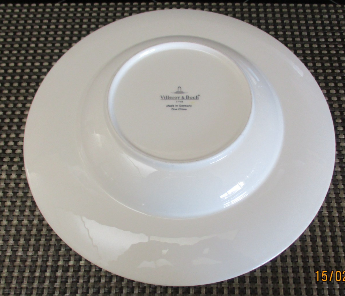 Villeroy & Boch, 11 3/4 inch White Individual Pasta Bowl(s); Vibrant; Several