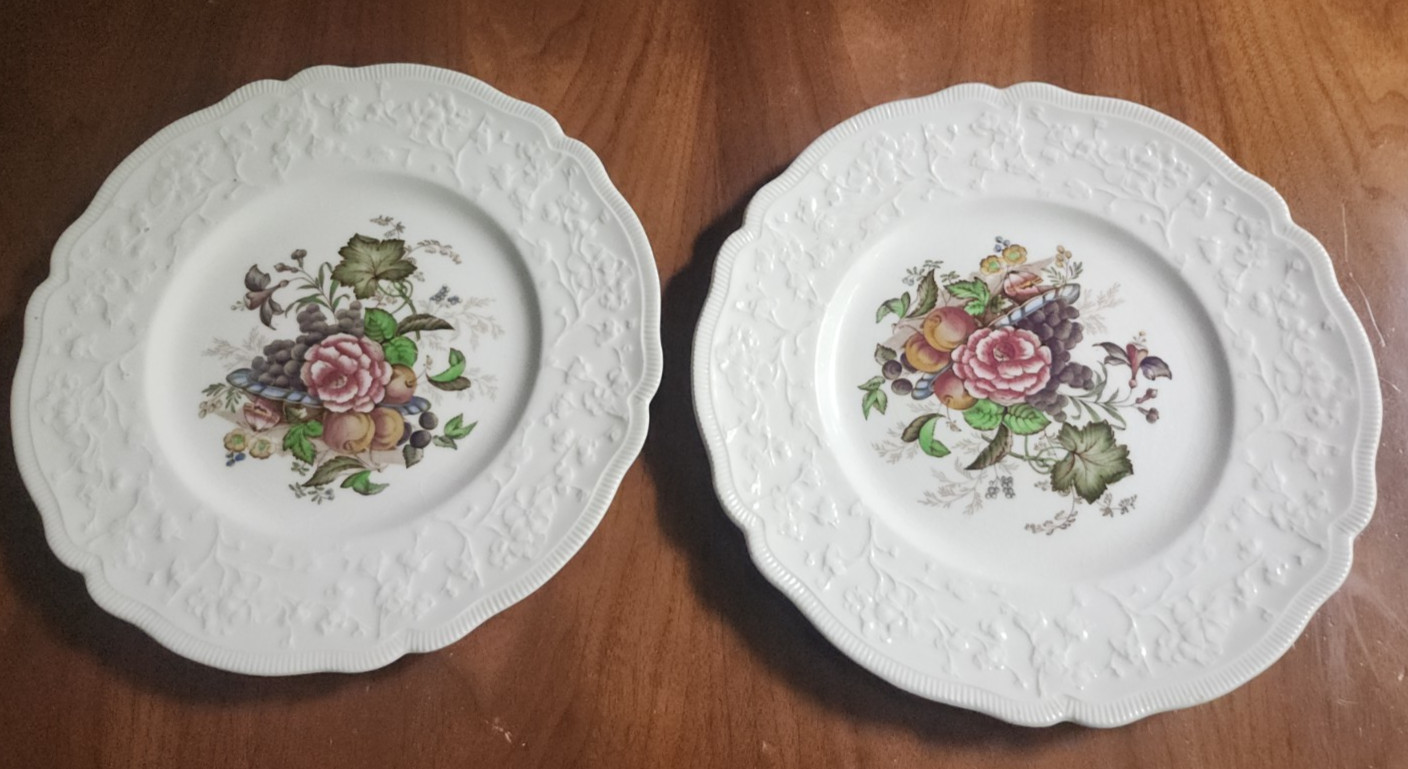 Johnson Brothers Pomona Dover Windsor Flower Fruit Dinner Plate Embossed Edge
