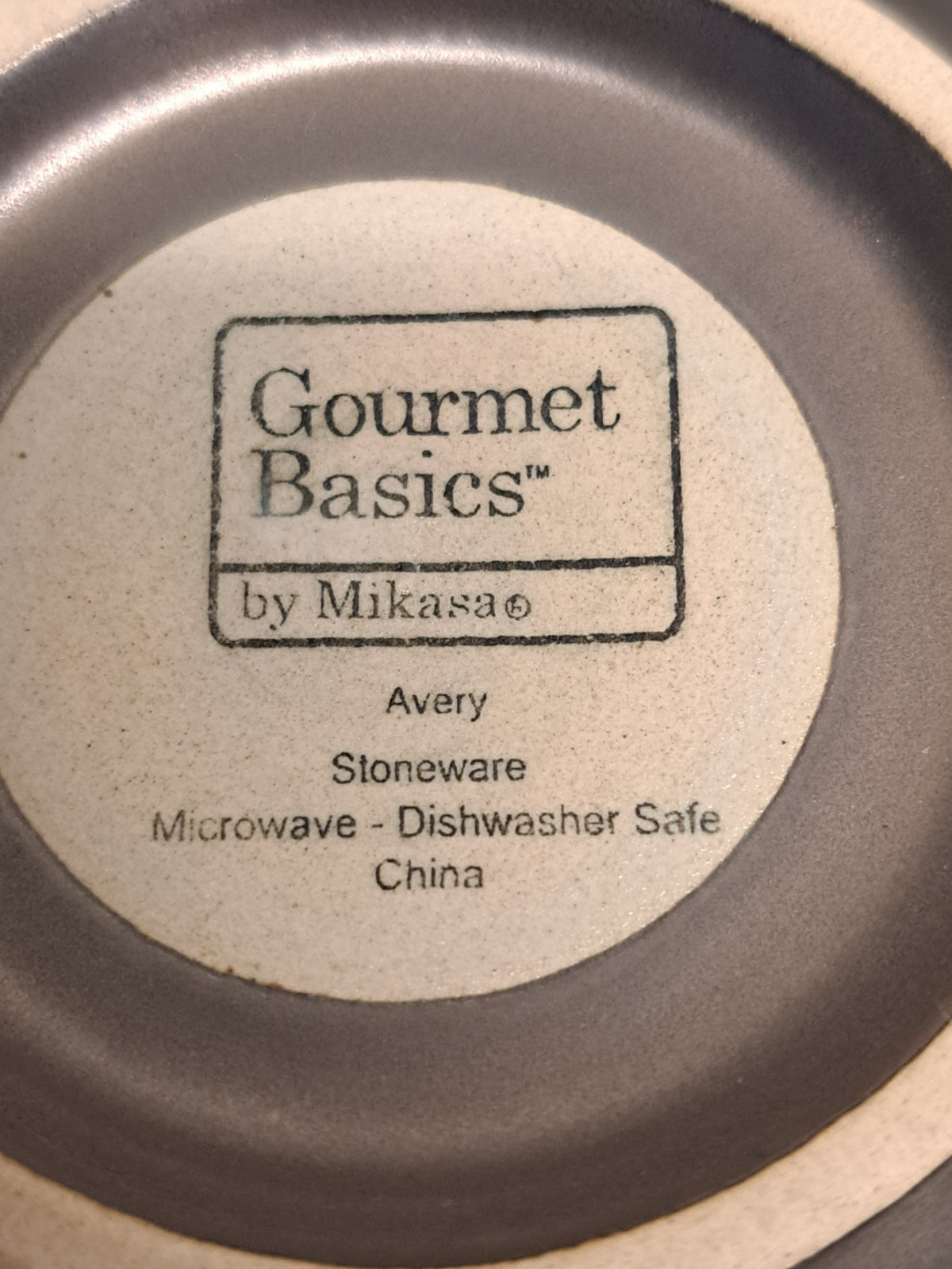 Mikasa Gourmet Basic Stoneware Avery (4) 6 1/4″ Cereal Bowls Excellent