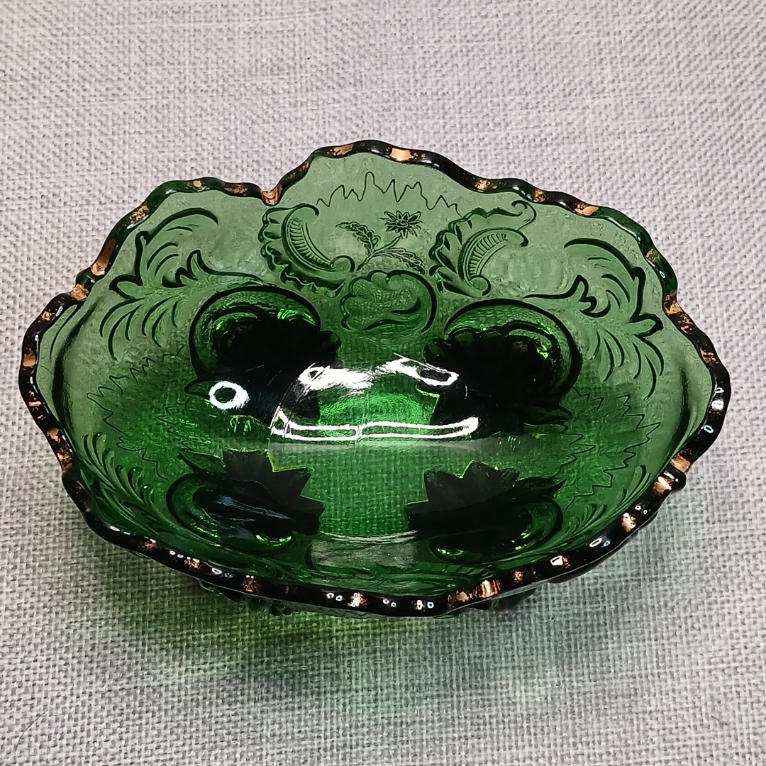 Antique Northwood EAPG Louis XV Emerald Green with Gold Gild Berry Bowl