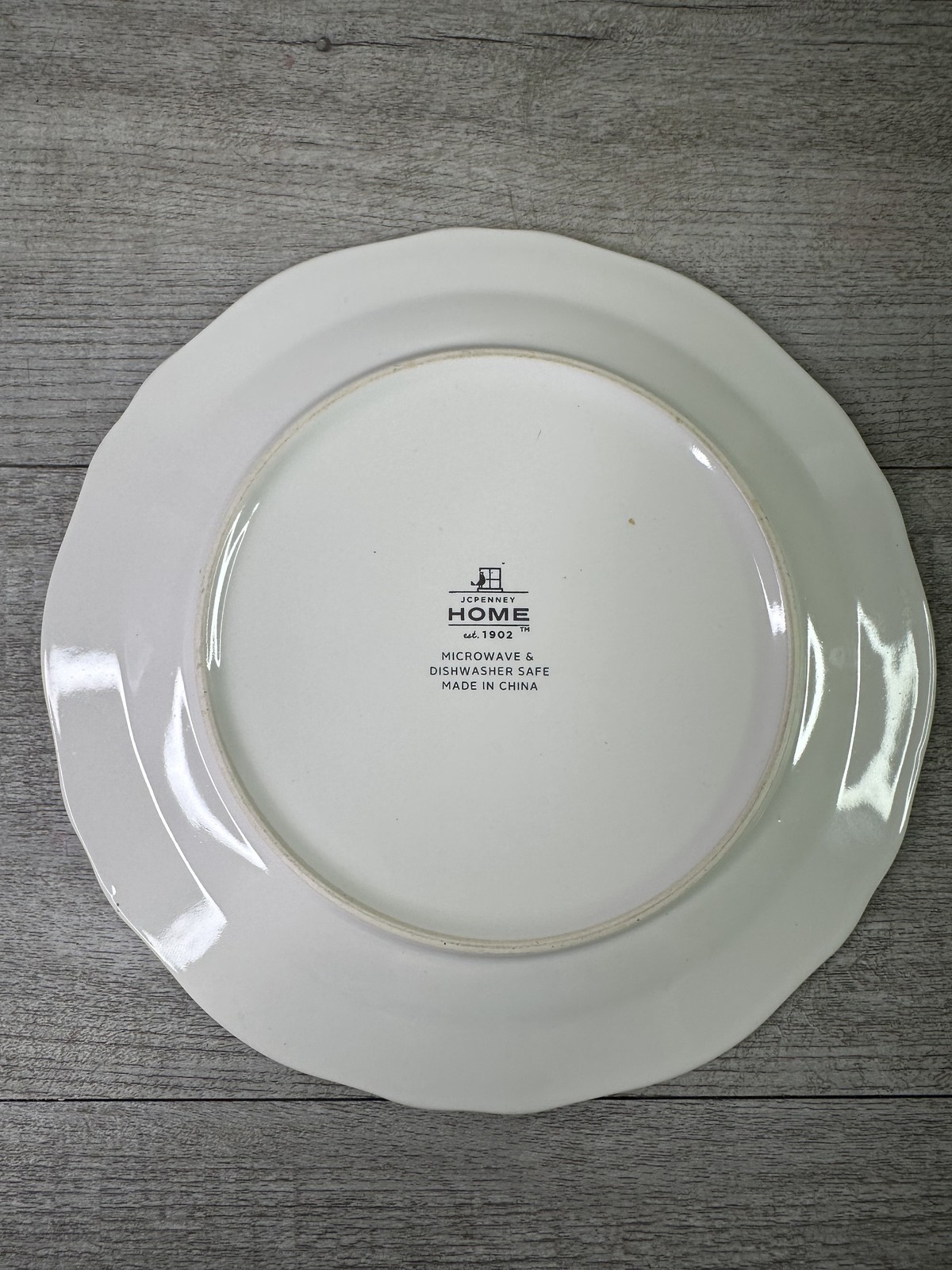 Rustic Cream Scalloped Dinner Plate Embossed Floral Rim Stoneware Farmhouse