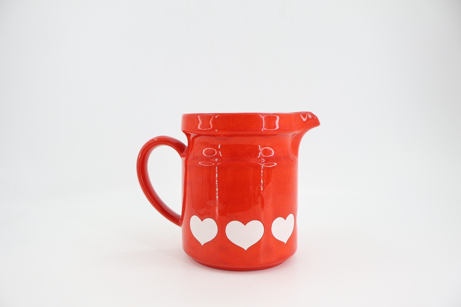 Waechtersbach Red White Hearts Creamer Pitcher Germany Earthenware 5.5″