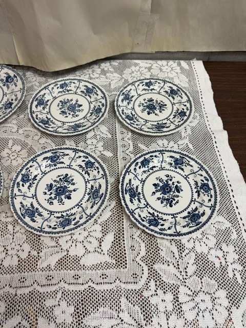 Johnson Brothers INDIES BLUE – 4 Luncheon Plates 8 5/8″ & 4 Dessert Plates 6 3/4