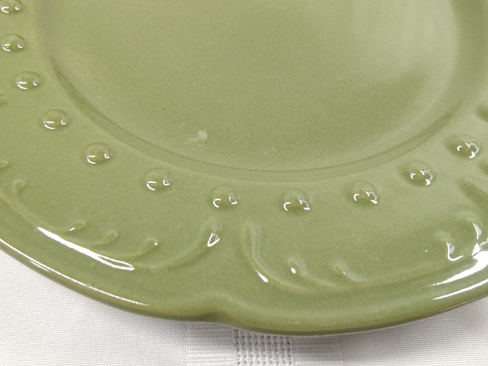 Candice Collection Dinner Plates Elegant Dining Avocado Green Embossed Lot of 4