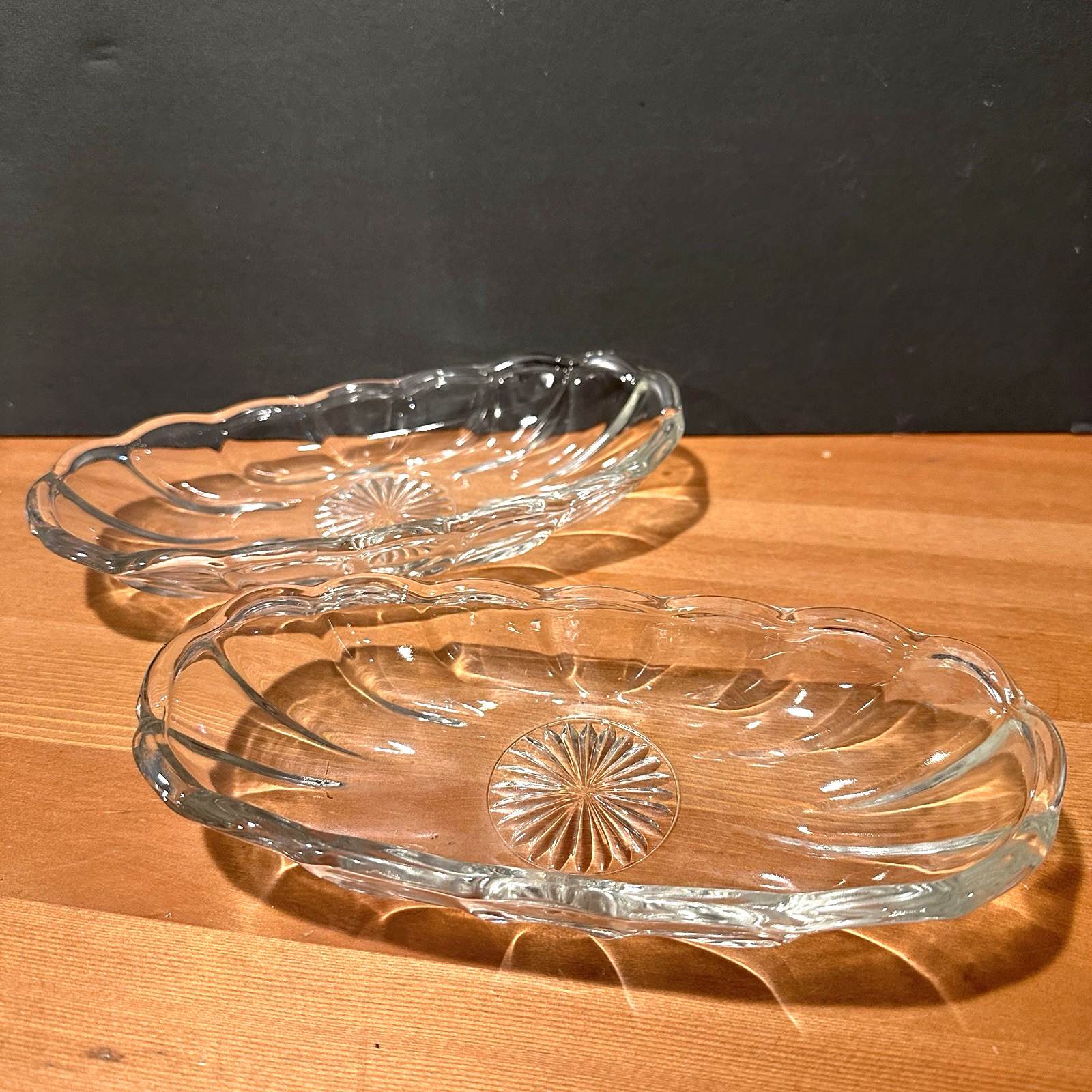 Vintage Banana Split Glass Dishes Oval Dessert Bowls Scalloped Set of 2 MCM